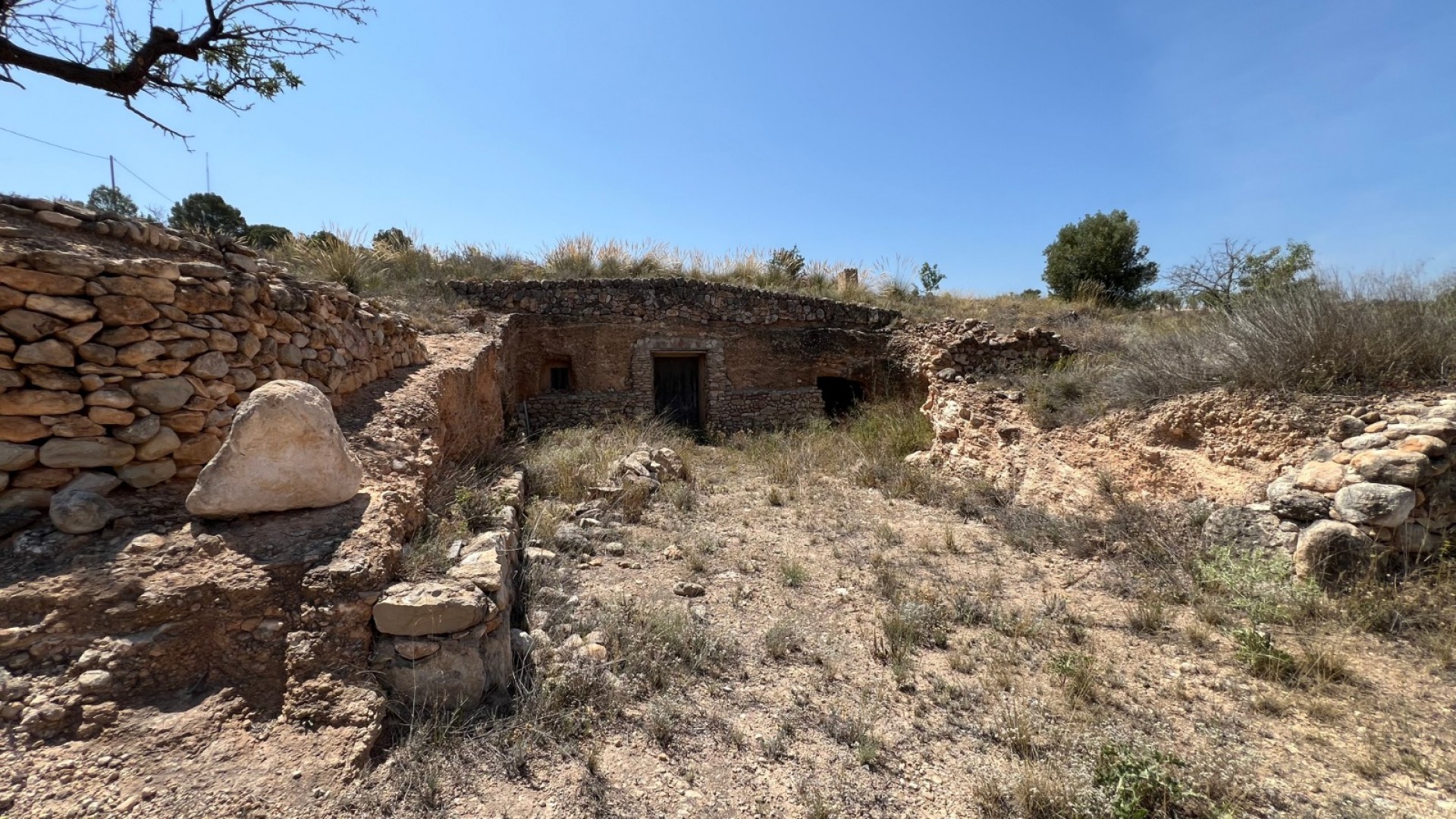 Sale - Plot Land -
Barbarroja