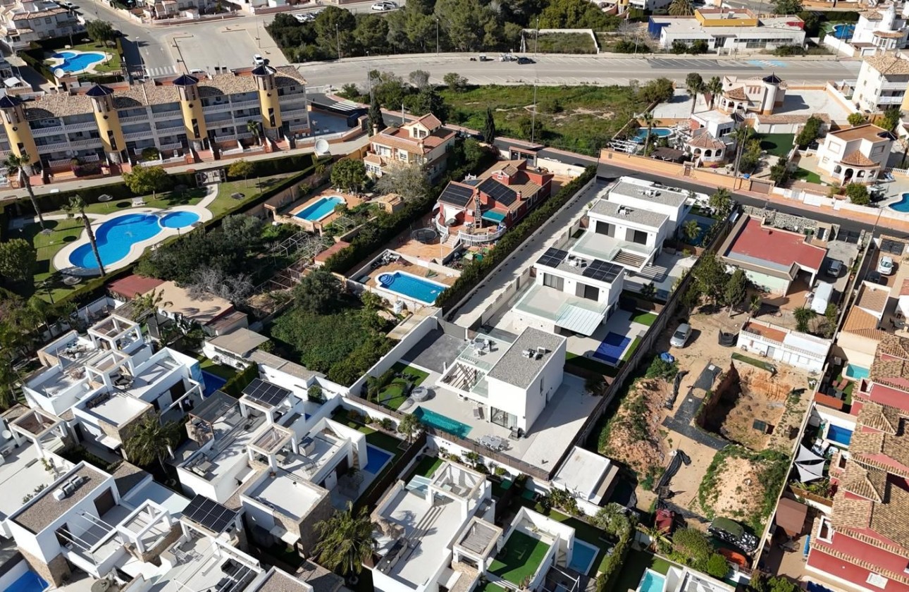Sale - Plot Land -
Lomas de Cabo Roig