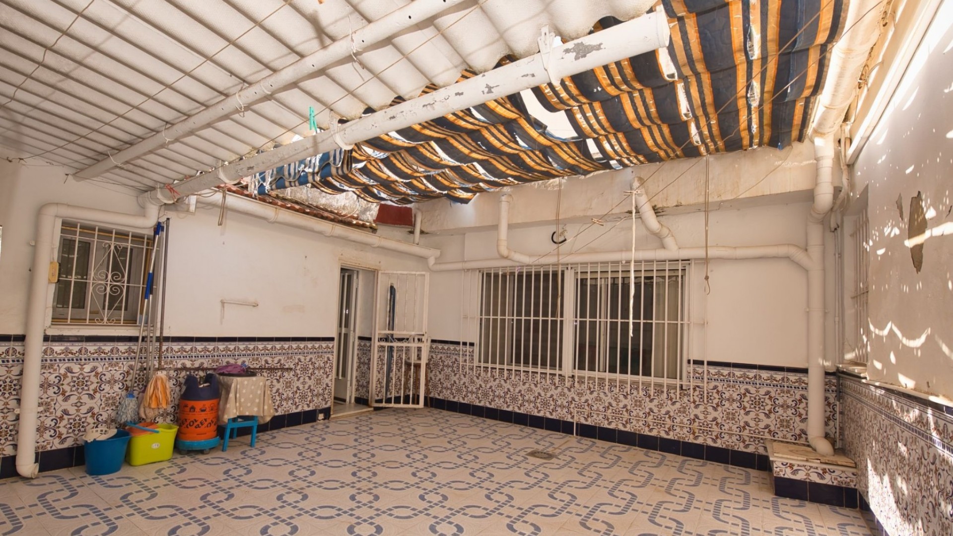 Sale - Semi Detached Villa -
Benijofar