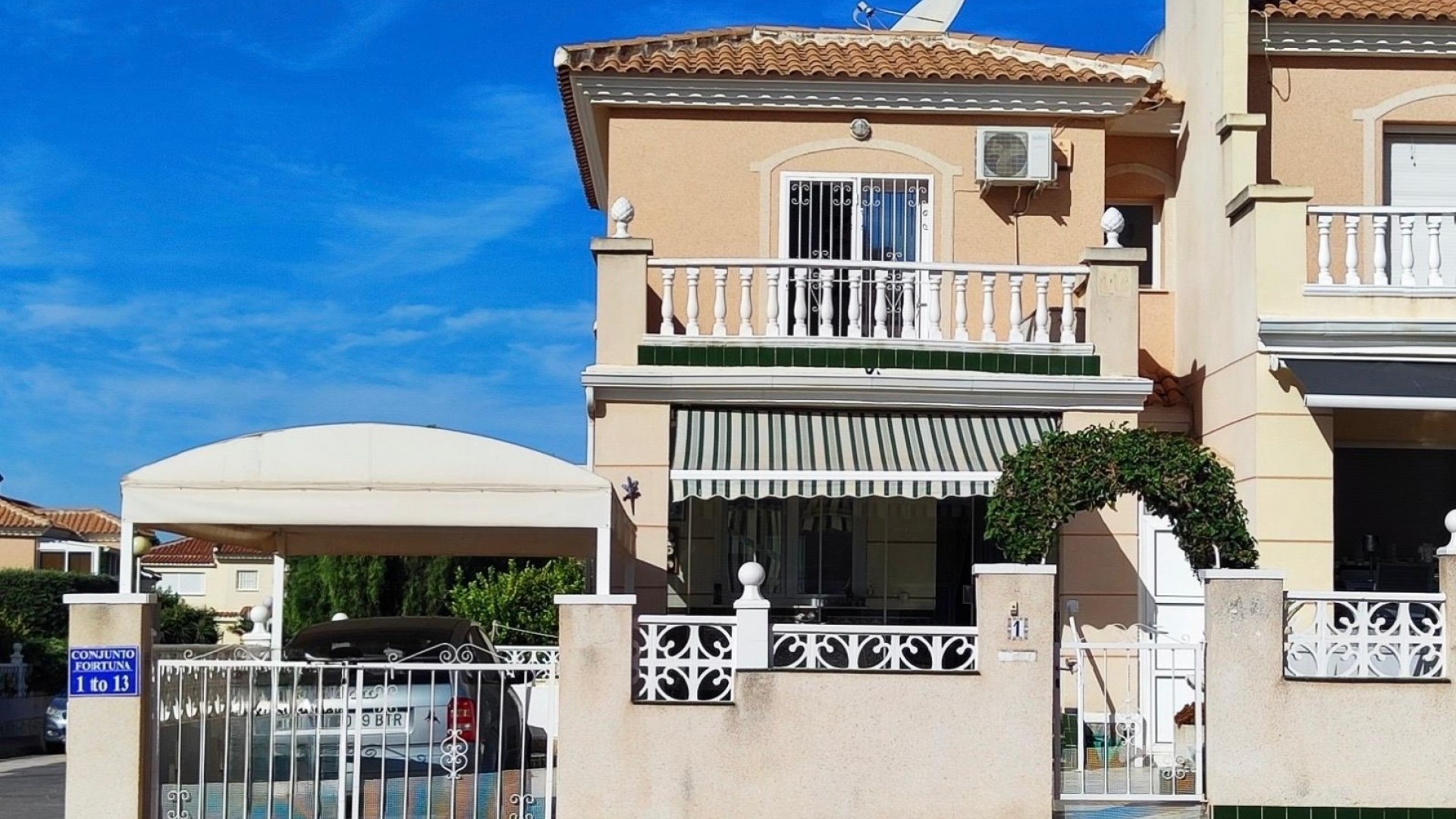 Sale - Semi Detached Villa -
Ciudad Quesada - Rojales - Ciudad Quesada