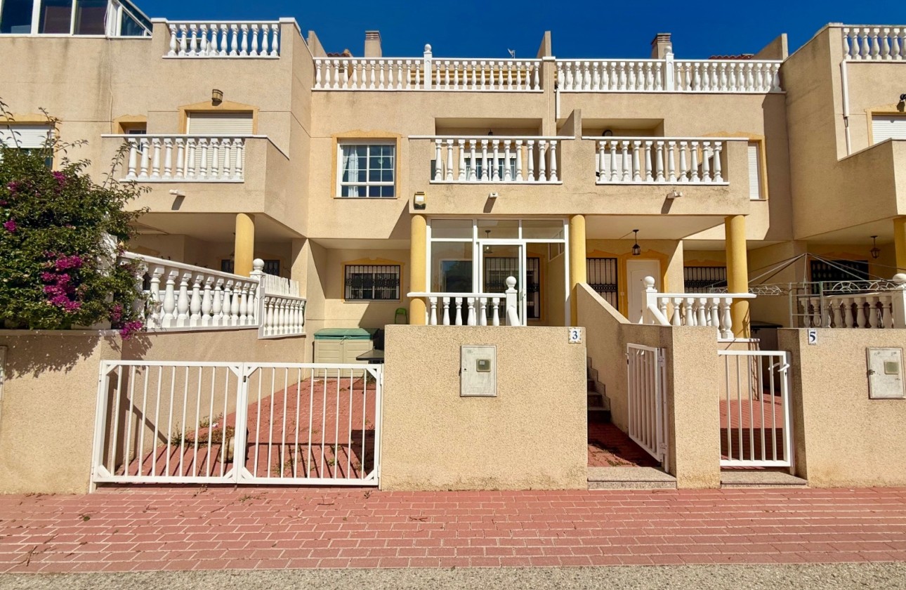 Sale - Semi Detached Villa -
Guardamar del Segura - Guardamar