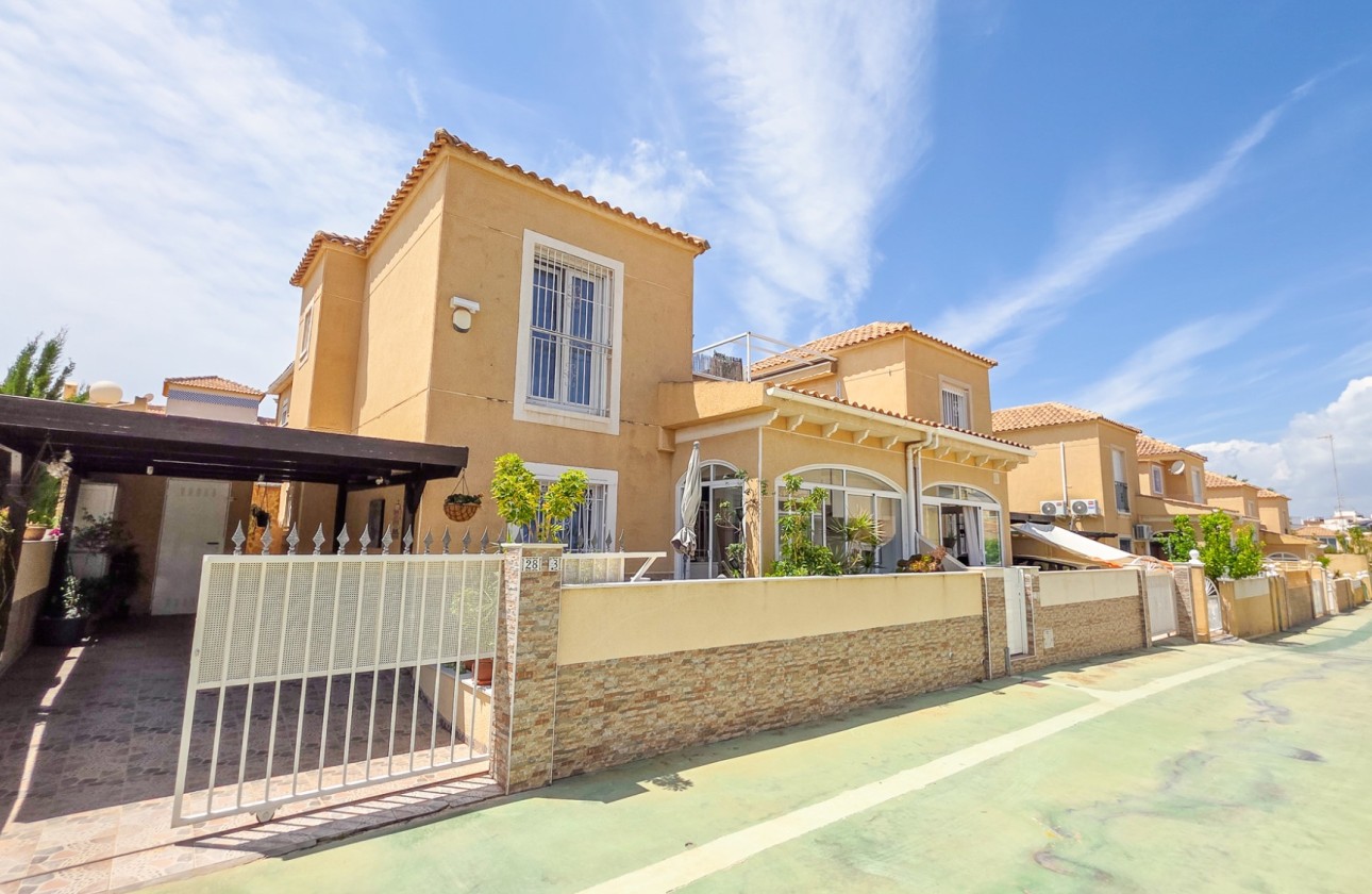 Sale - Semi Detached Villa -
Los Balcones - Los Altos del Edén - Los Balcones