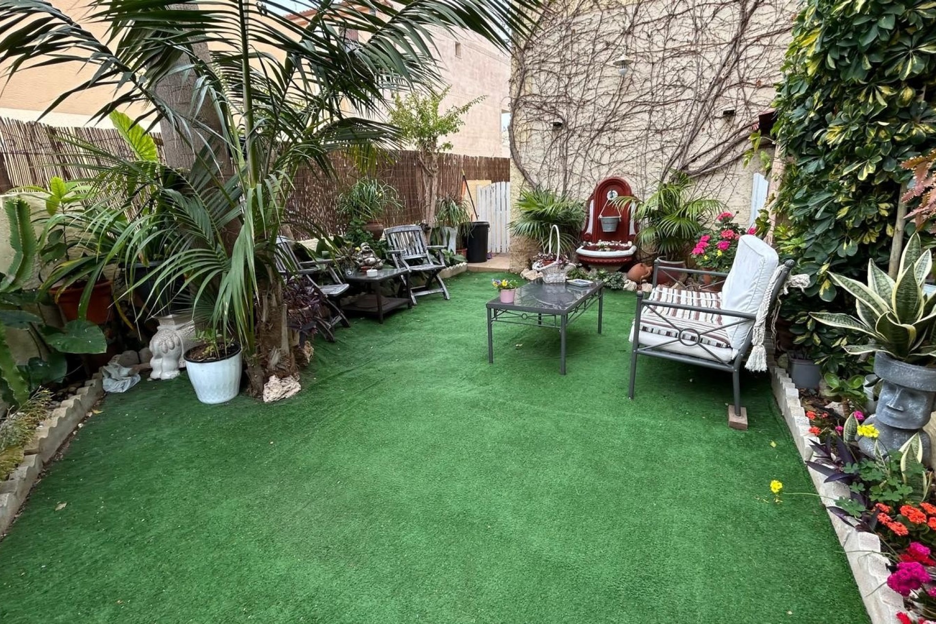 Sale - Semi Detached Villa -
Los Montesinos