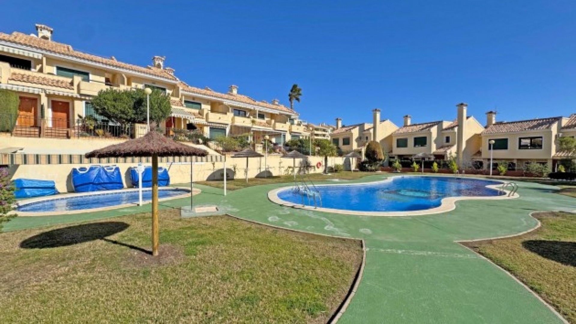 Sale - Semi Detached Villa -
Orihuela Costa - 0