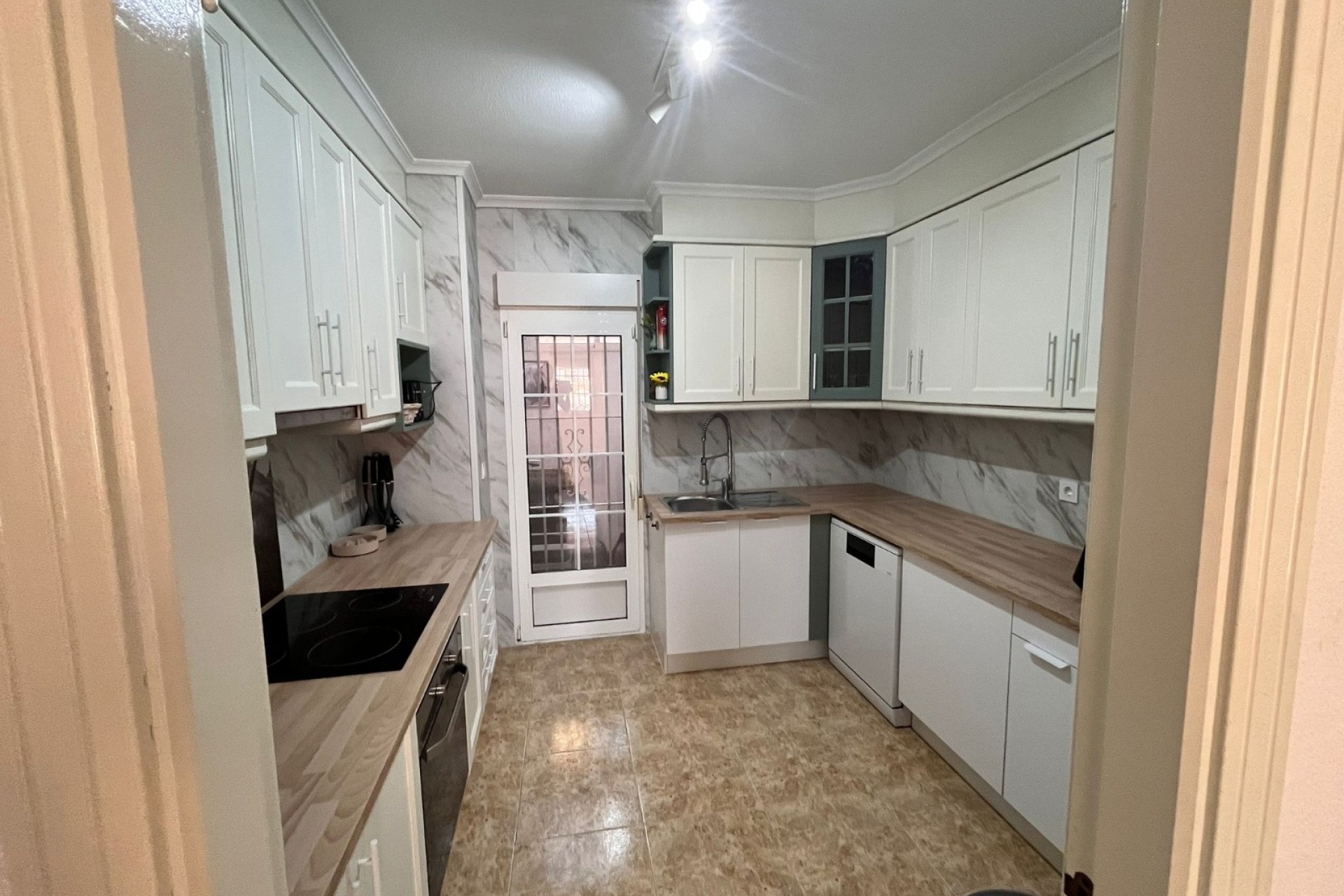 Sale - Semi Detached Villa -
Orihuela Costa - Entre golf