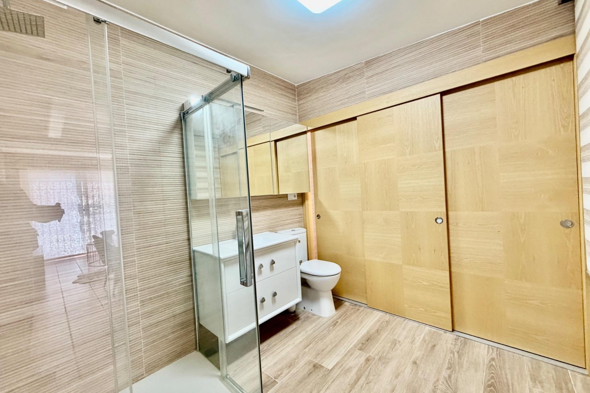 Sale - Semi Detached Villa -
Orihuela Costa - La Zenia