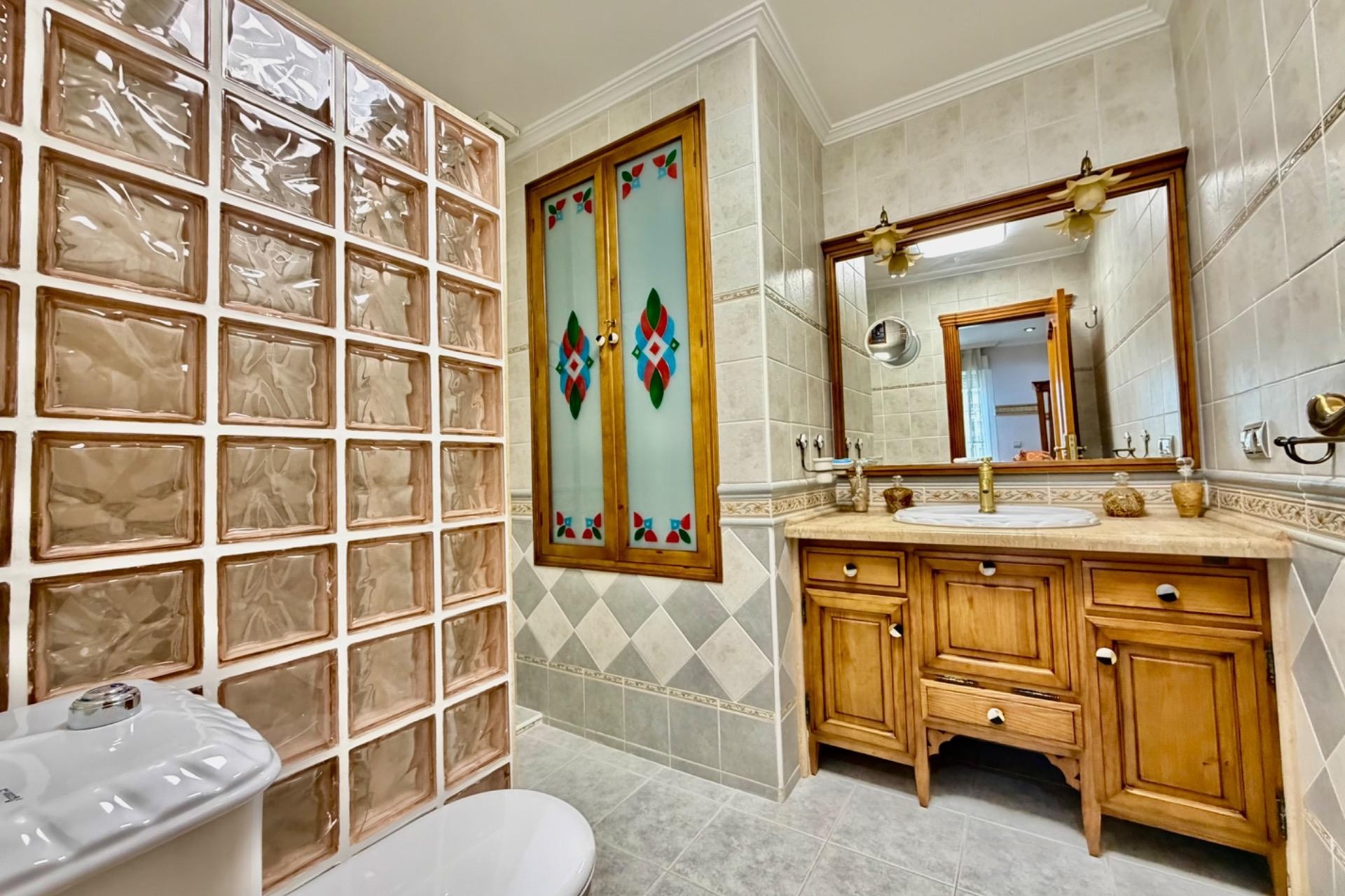 Sale - Semi Detached Villa -
Orihuela Costa - La Zenia