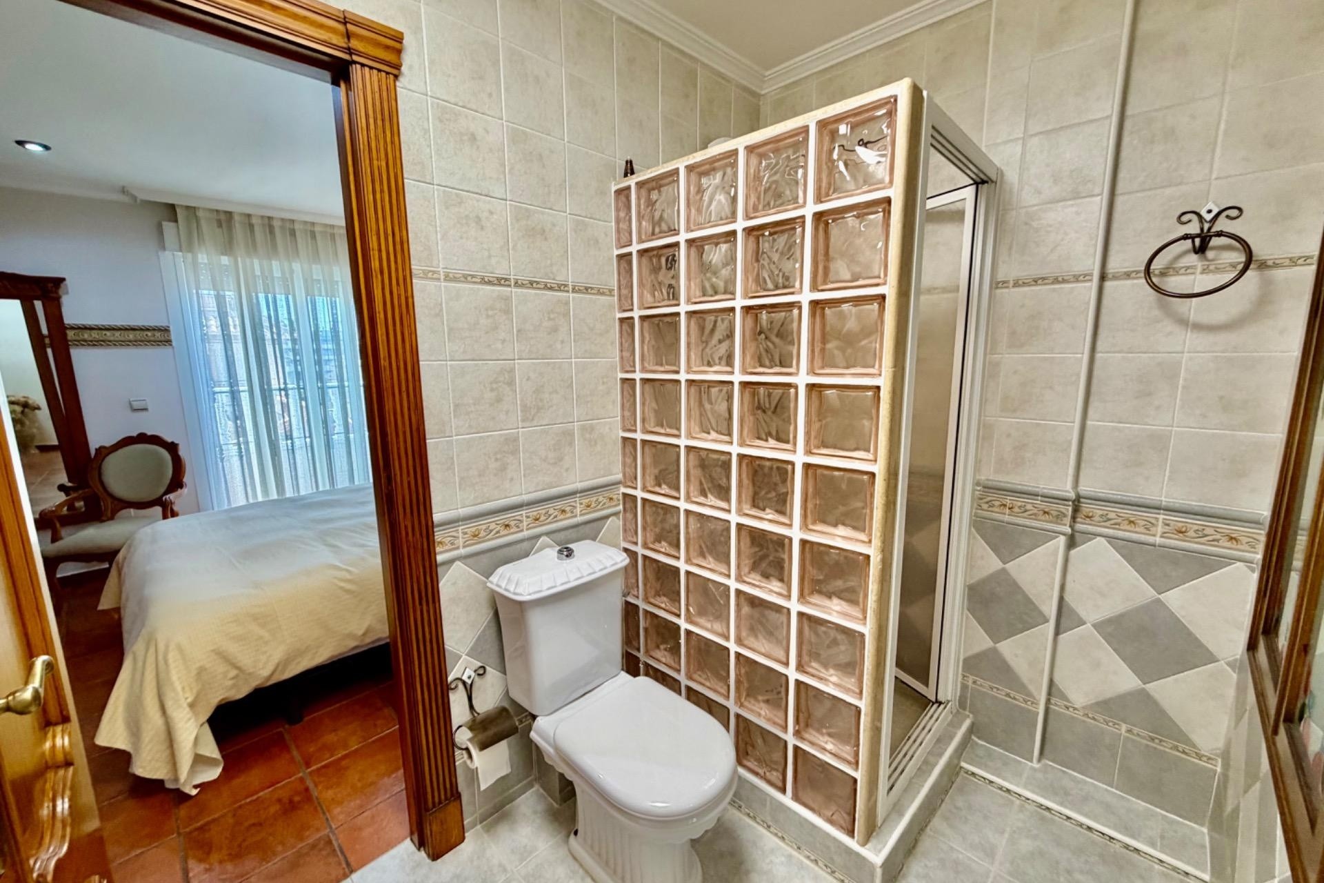 Sale - Semi Detached Villa -
Orihuela Costa - La Zenia