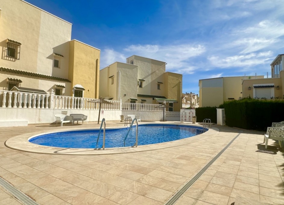Sale - Semi Detached Villa -
Orihuela Costa - Los Altos