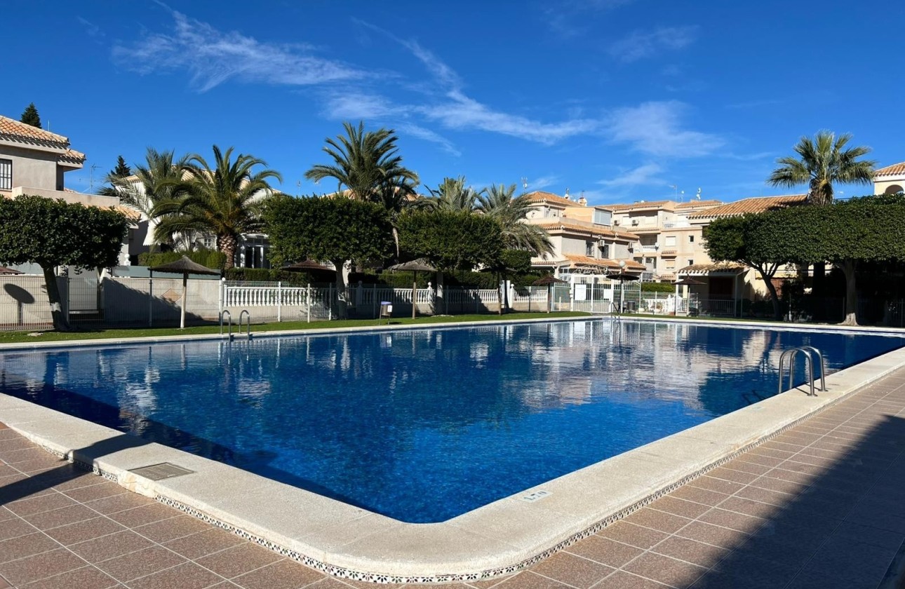 Sale - Semi Detached Villa -
Orihuela Costa - Playa Flamenca