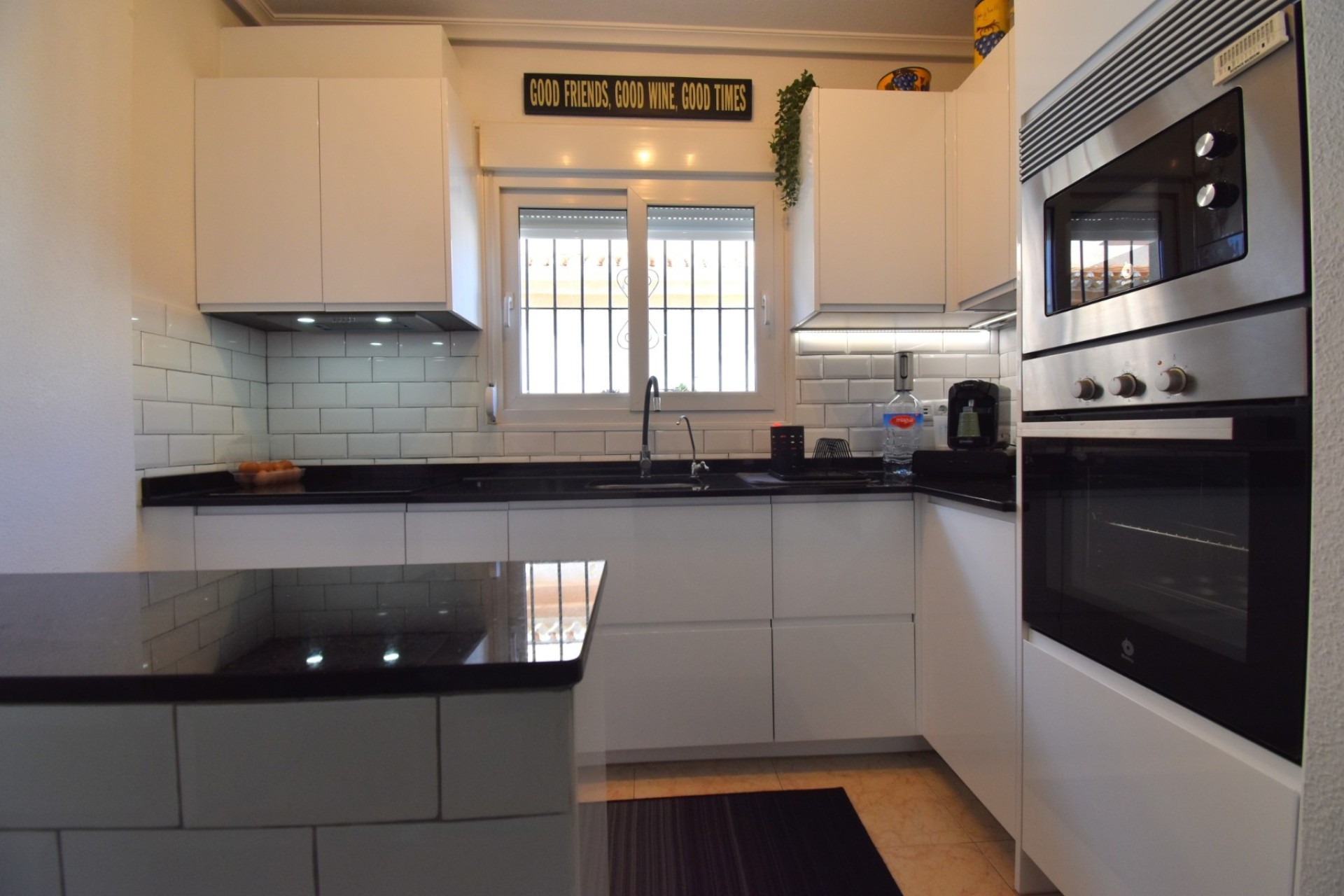 Sale - Semi Detached Villa -
Orihuela Costa - Playa Flamenca