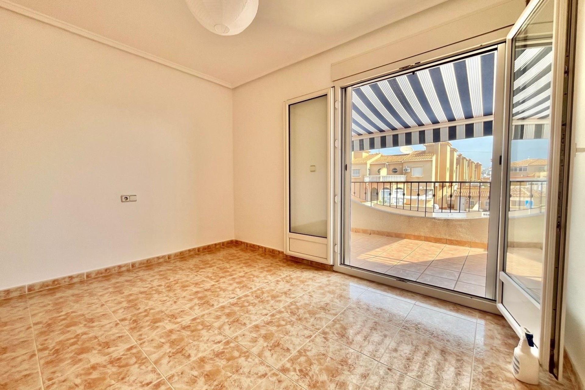 Sale - Semi Detached Villa -
Orihuela Costa - Playa Flamenca