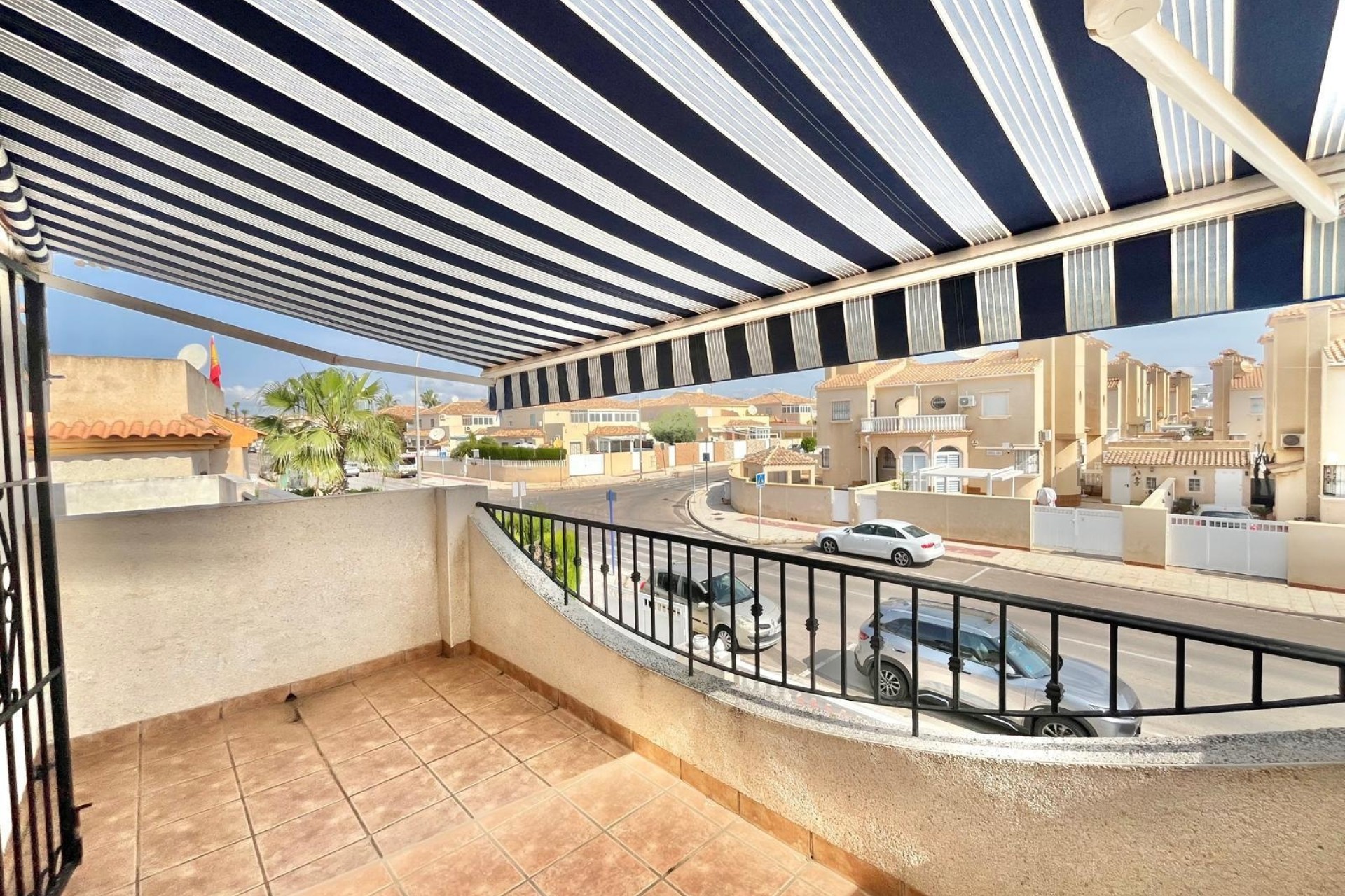 Sale - Semi Detached Villa -
Orihuela Costa - Playa Flamenca