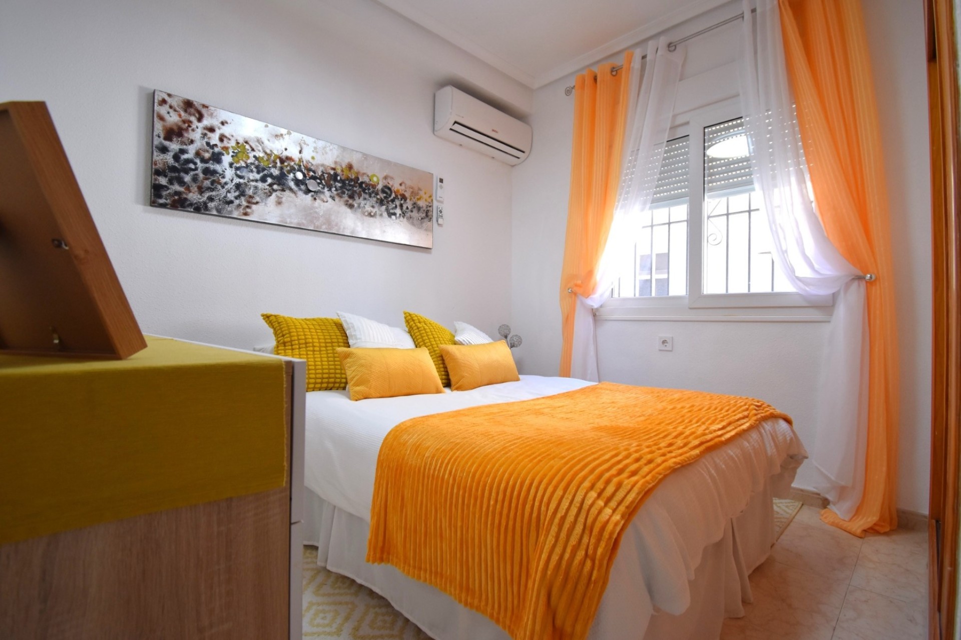 Sale - Semi Detached Villa -
Orihuela Costa - Playa Flamenca