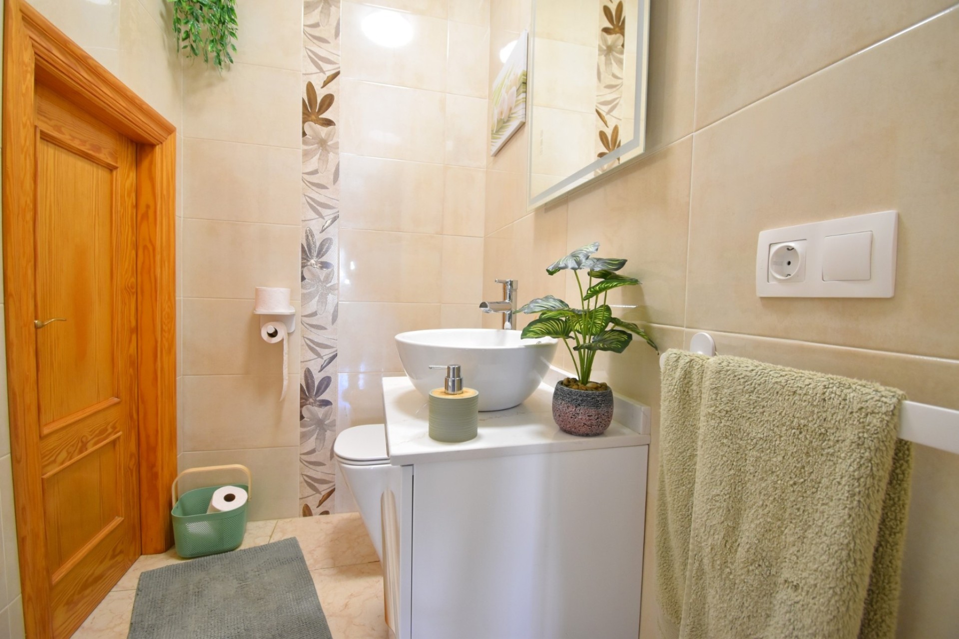 Sale - Semi Detached Villa -
Orihuela Costa - Playa Flamenca