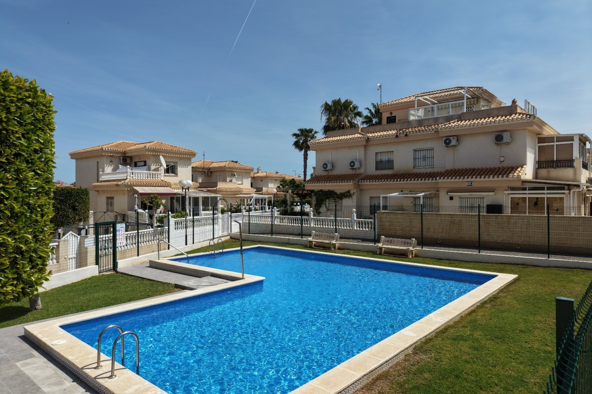 Sale - Semi Detached Villa -
Orihuela Costa - Playa Flamenca
