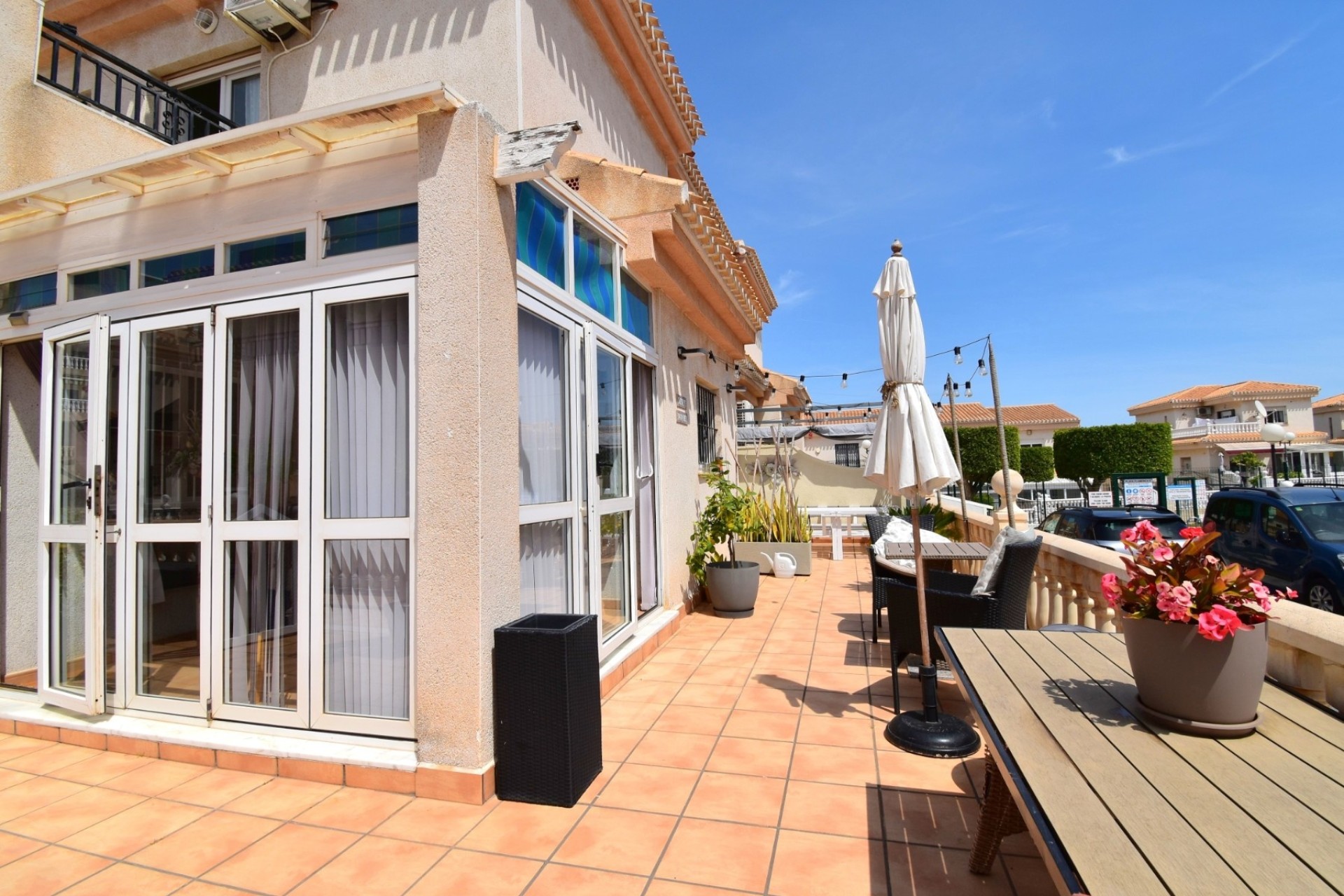 Sale - Semi Detached Villa -
Orihuela Costa - Playa Flamenca
