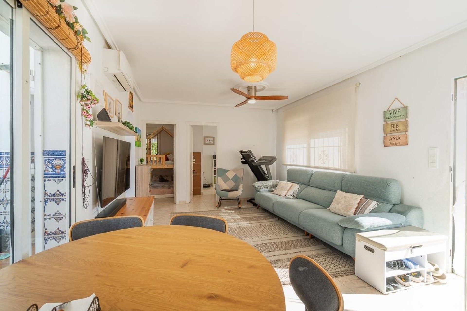Sale - Semi Detached Villa -
Orihuela Costa - Punta Prima