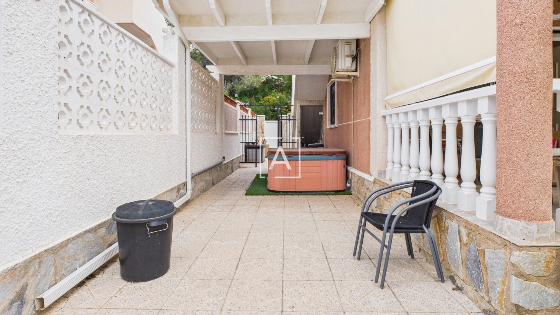 Sale - Semi Detached Villa -
Pinar de Campoverde