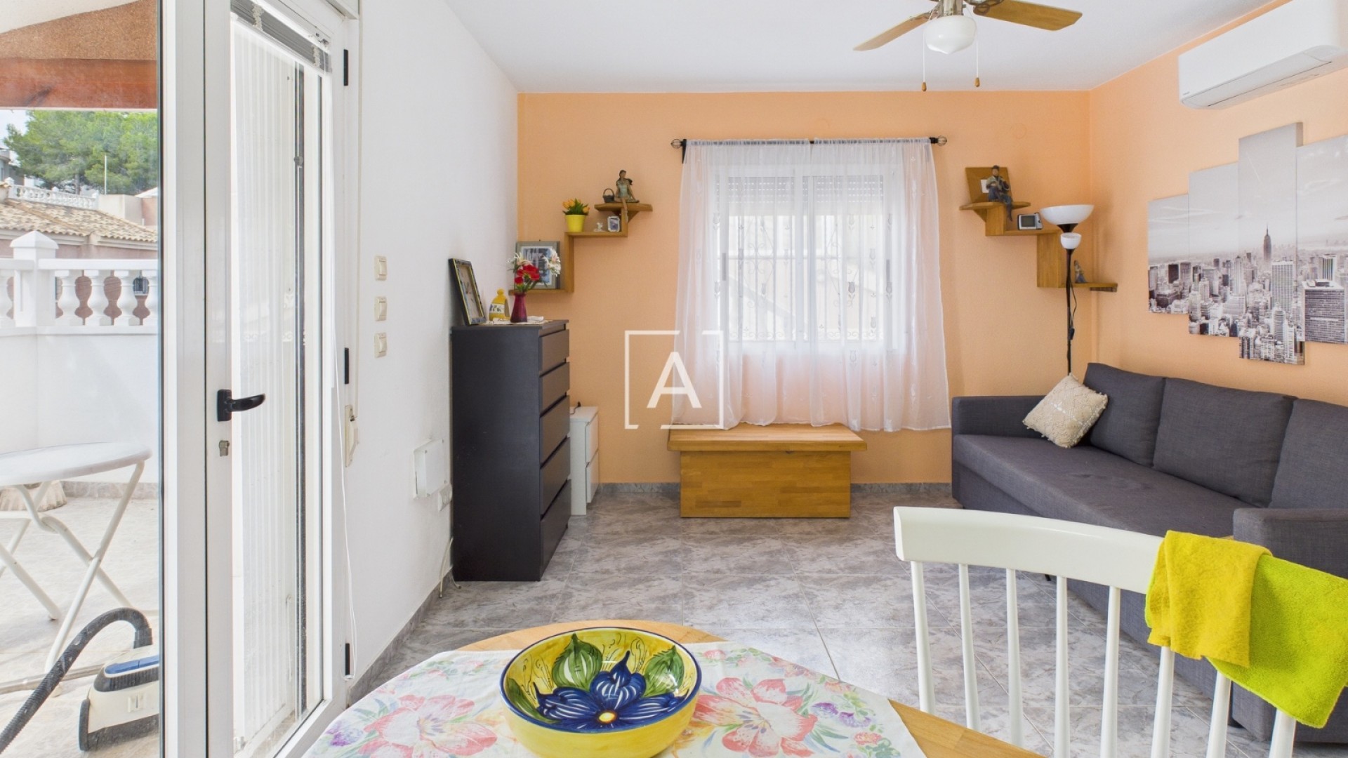 Sale - Semi Detached Villa -
Pinar de Campoverde