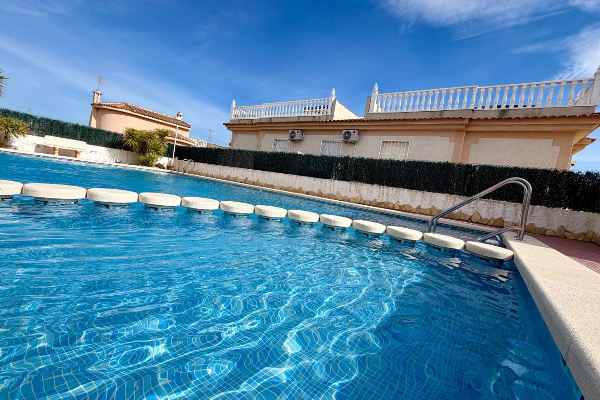 Sale - Semi Detached Villa -
Rojales - Pueblo