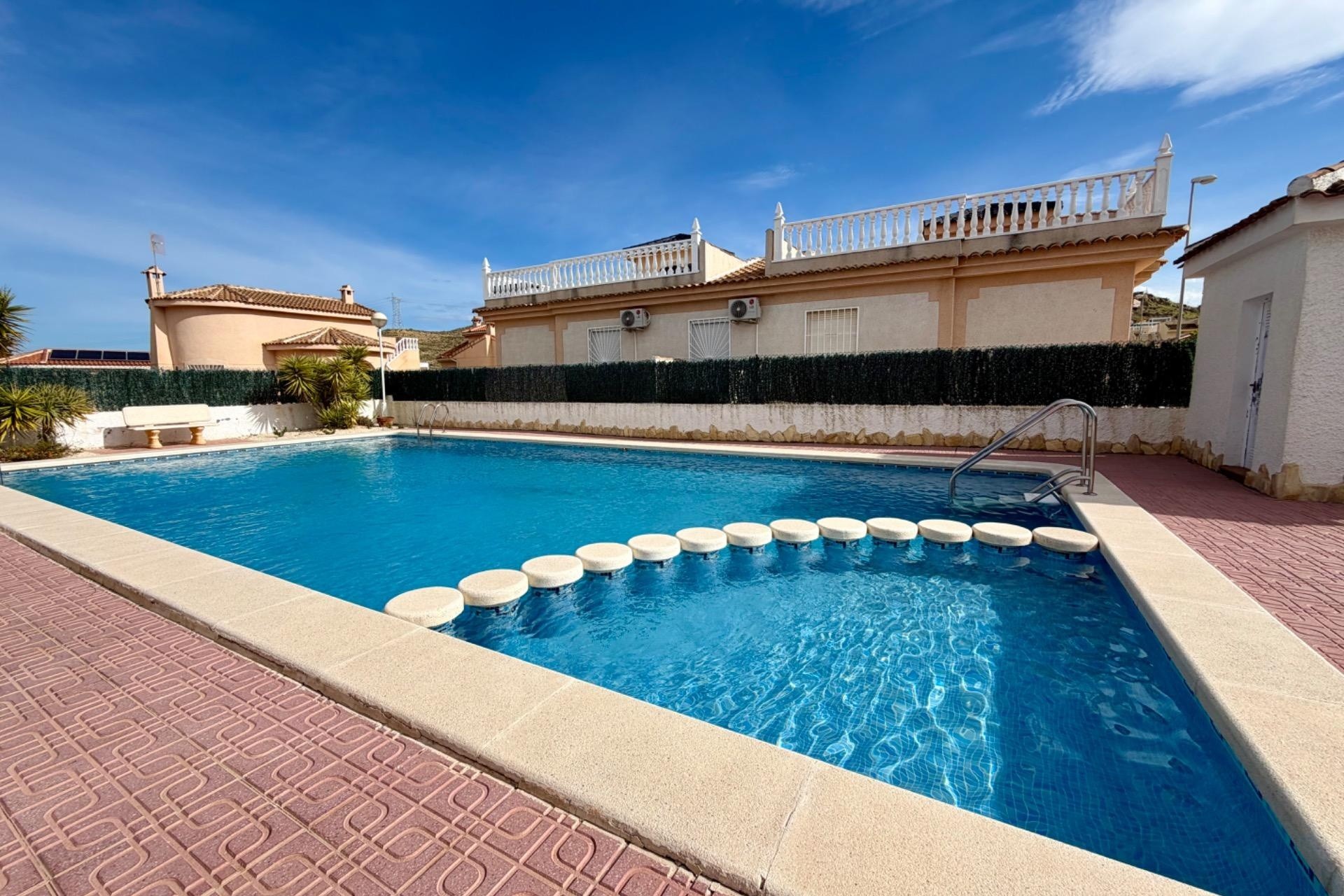 Sale - Semi Detached Villa -
Rojales - Pueblo