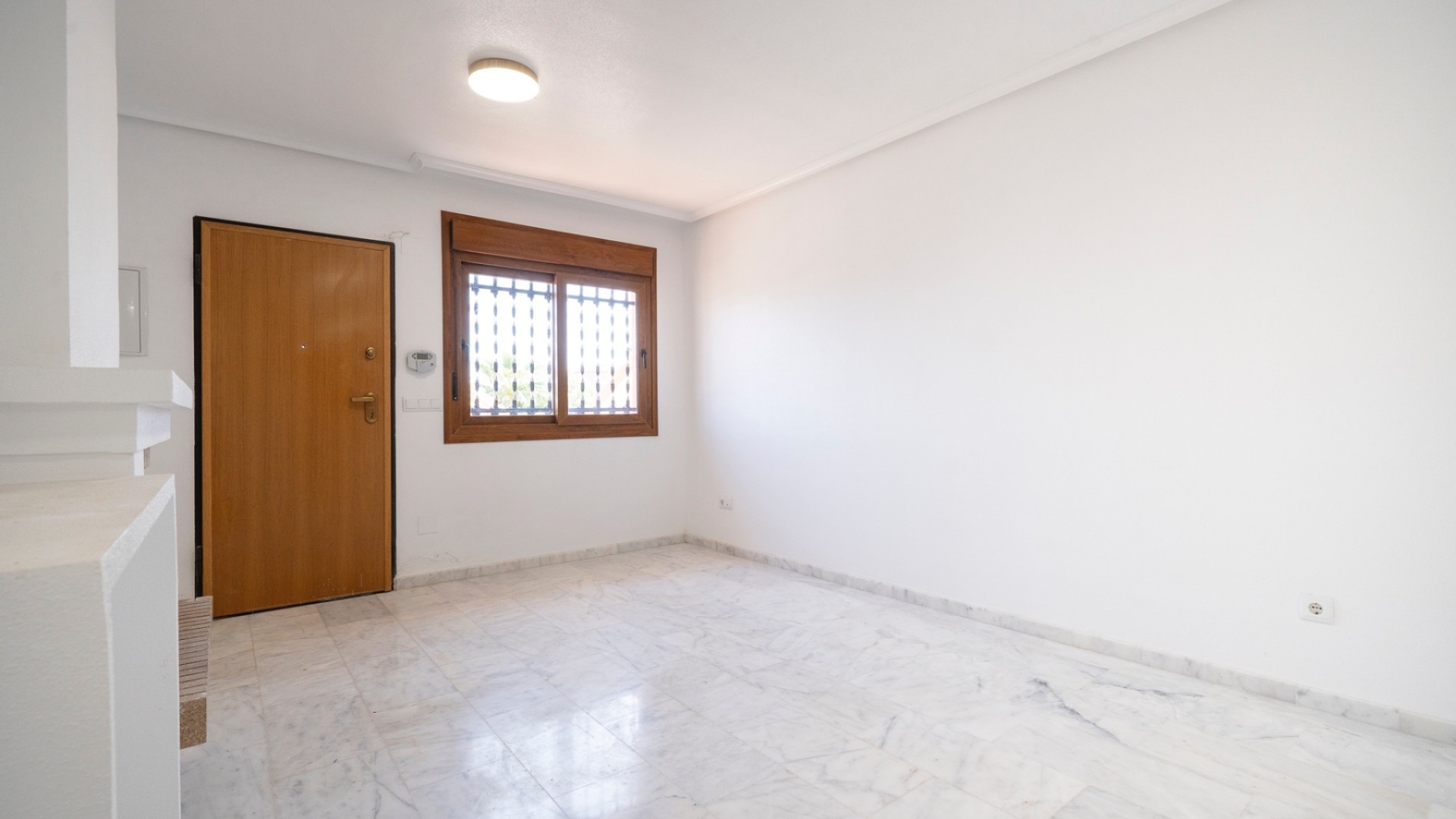 Sale - Semi Detached Villa -
San Miguel de Salinas - San Miguel