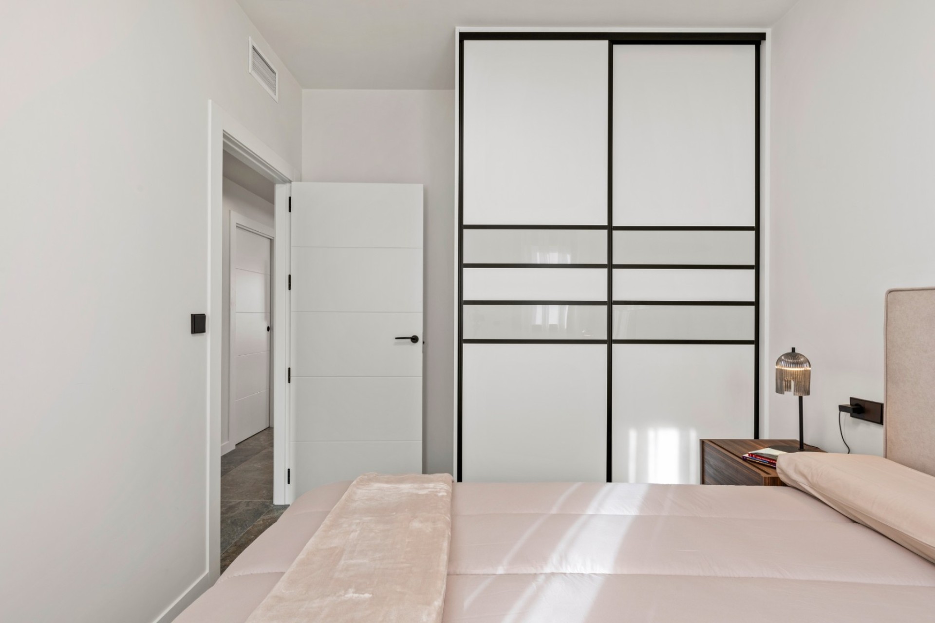 Sale - Semi Detached Villa -
Torre de La Horadada - Torre de La Horadada - Town