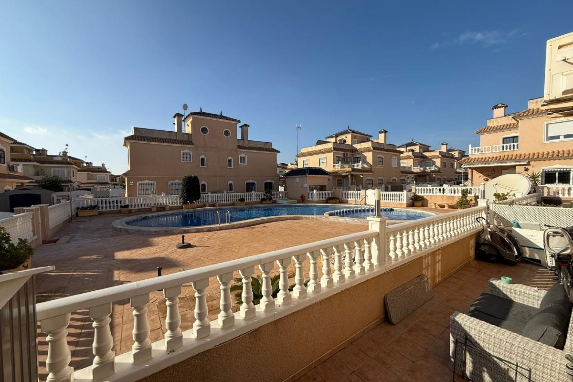 Sale - Semi Detached Villa -
Torre de la Horadada