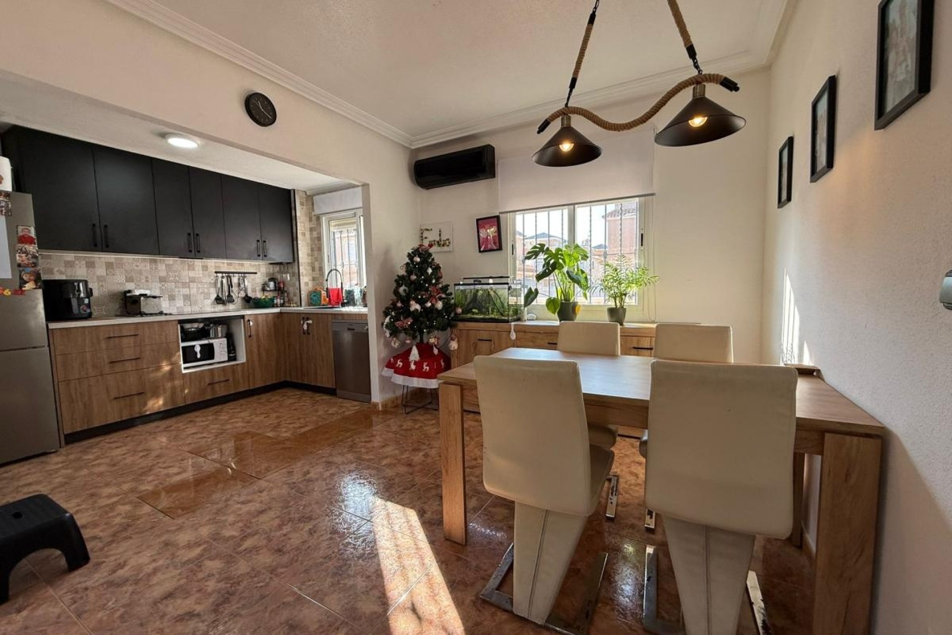 Sale - Semi Detached Villa -
Torre de la Horadada