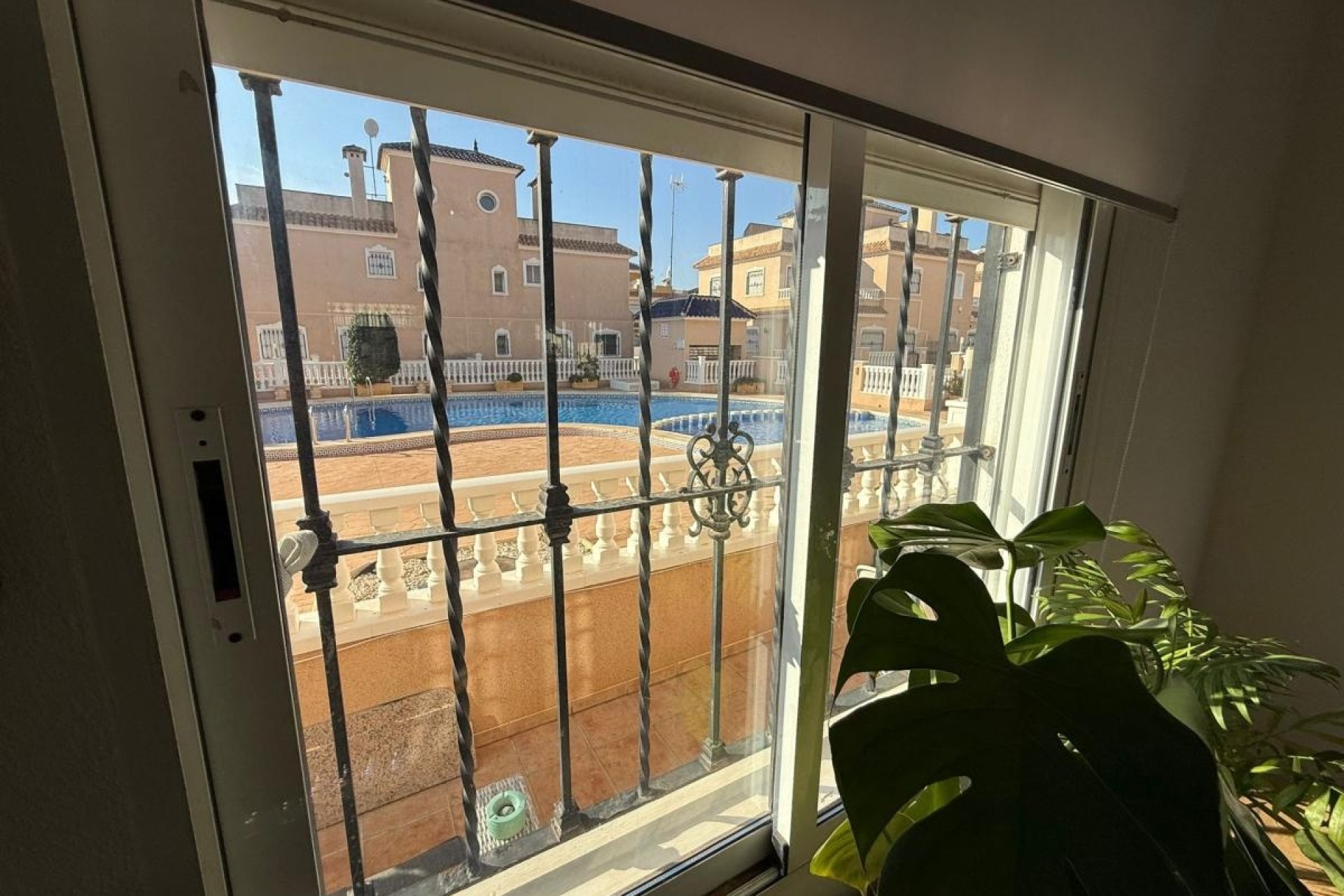 Sale - Semi Detached Villa -
Torre de la Horadada