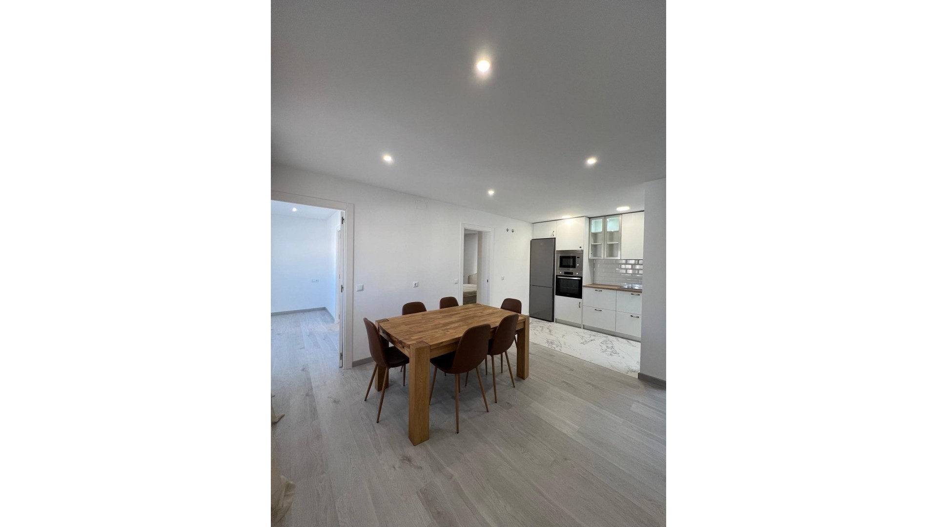 Sale - Semi Detached Villa -
Torrevieja - Torreblanca