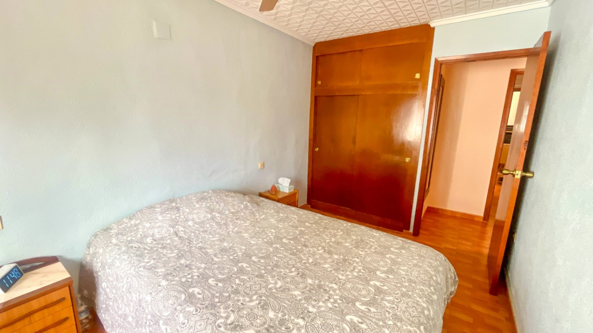 Sale - Semi Detached Villa -
Torrevieja