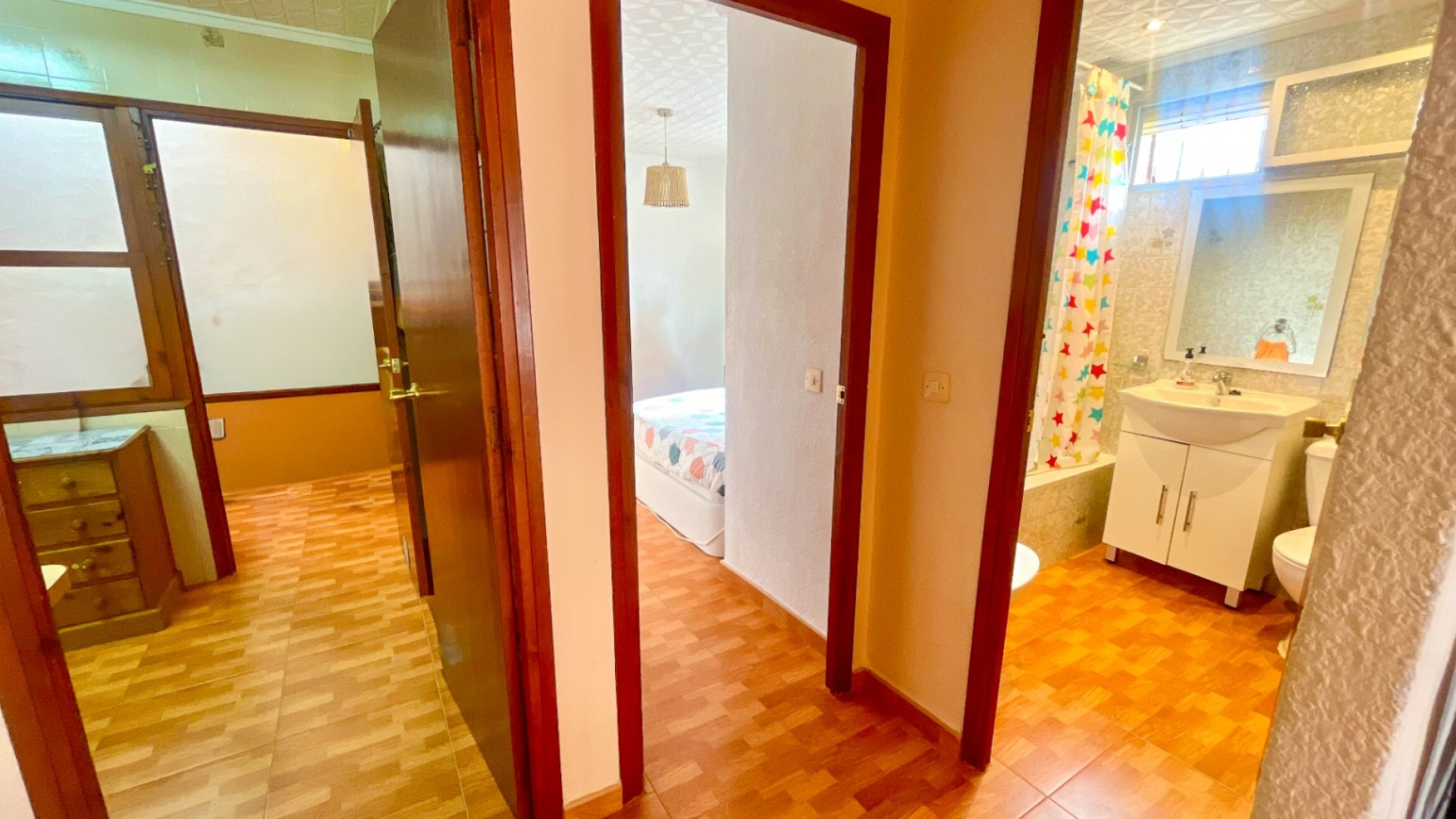 Sale - Semi Detached Villa -
Torrevieja