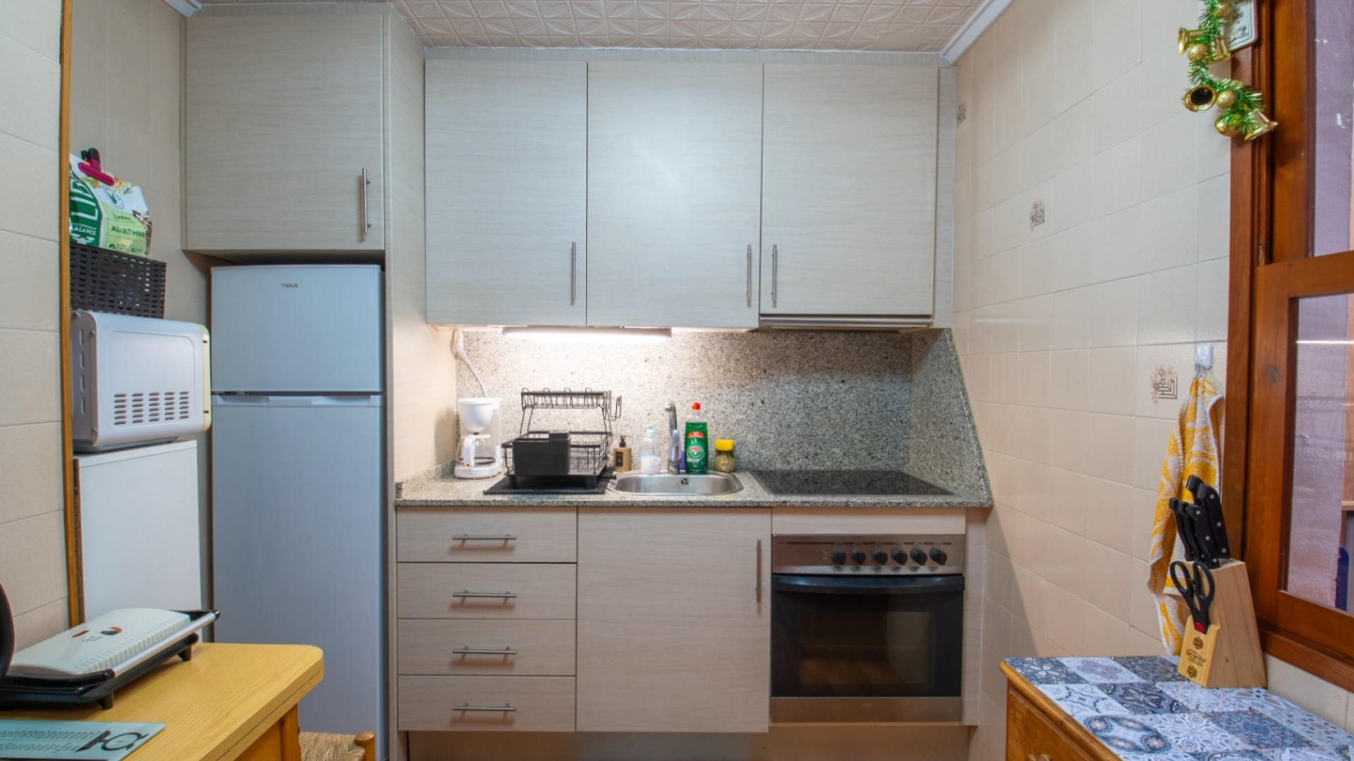 Sale - Semi Detached Villa -
Torrevieja