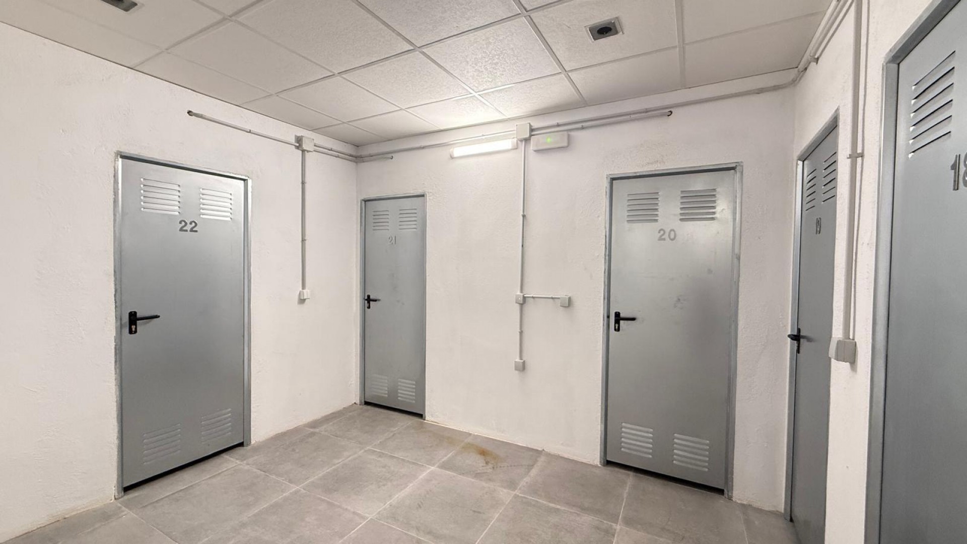 Sale - Storage Room -
Torrevieja - Playa del Cura