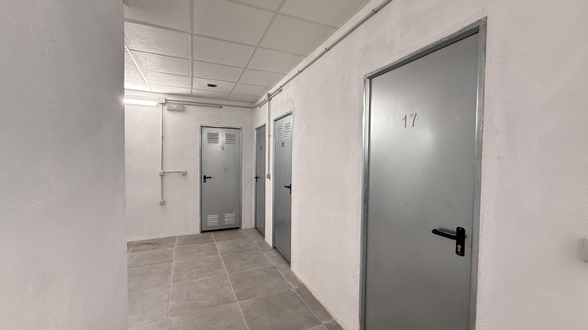 Sale - Storage Room -
Torrevieja - Playa del Cura