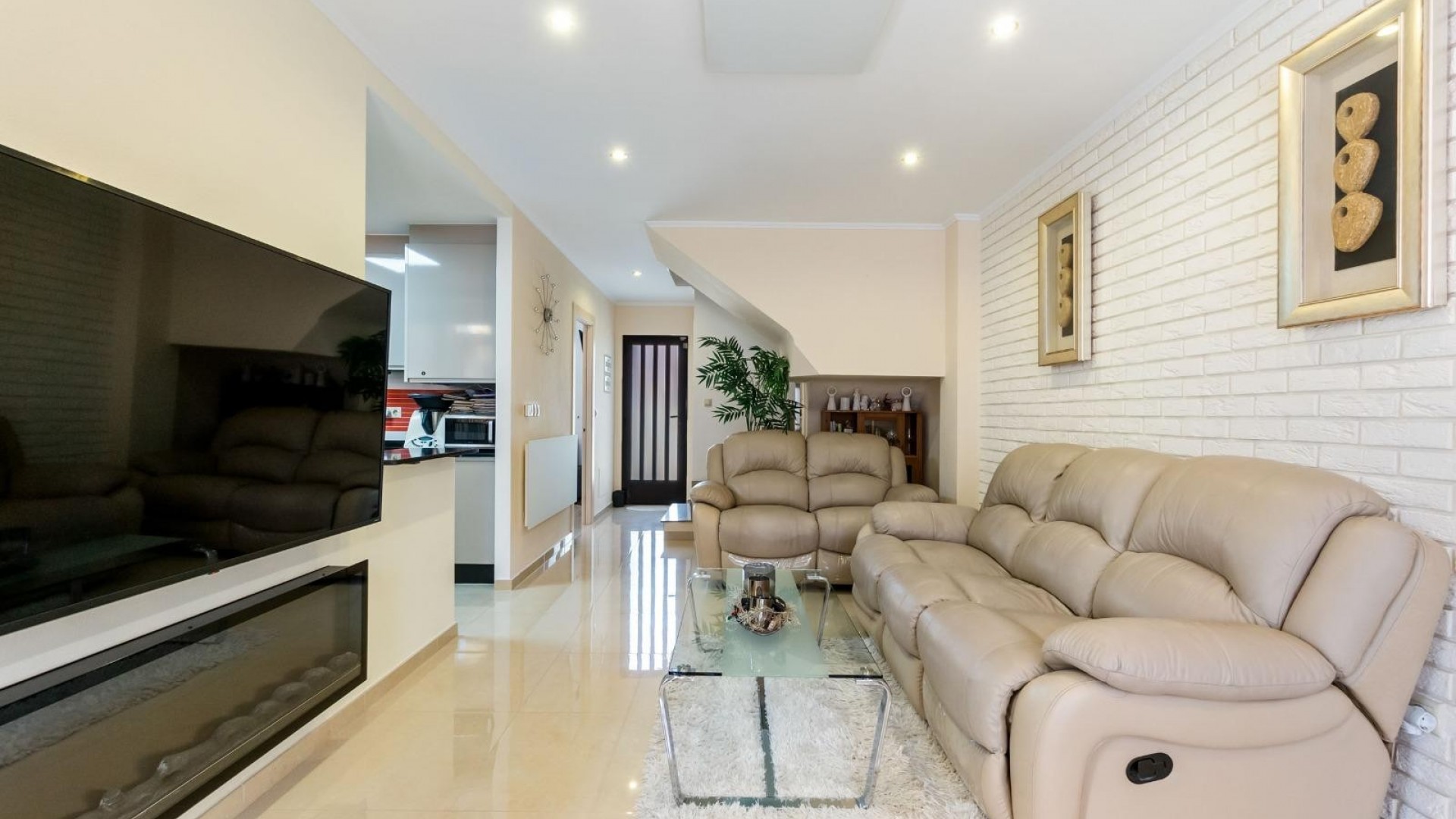 Sale - Terraced house / Townhouse -
Torrevieja - Aguas Nuevas