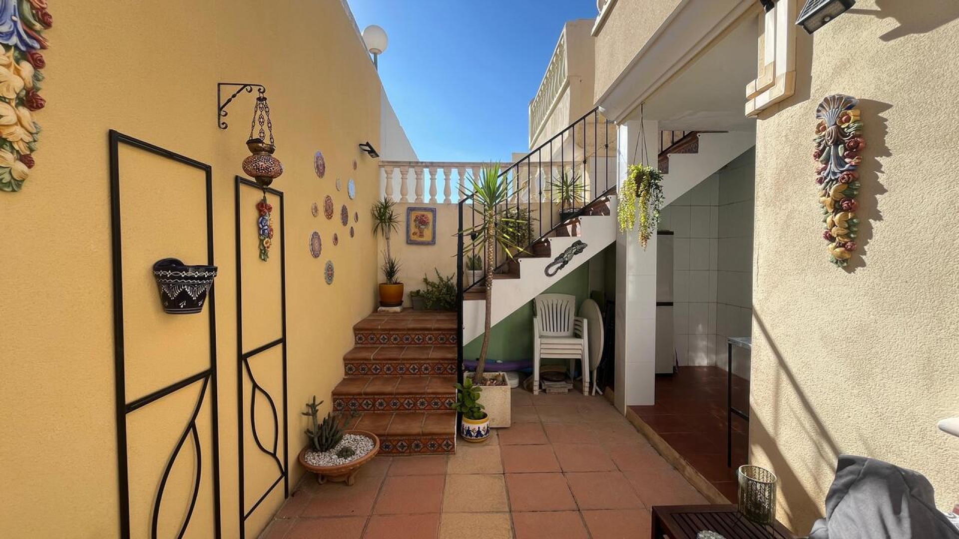 Sale - Town house -
Algorfa