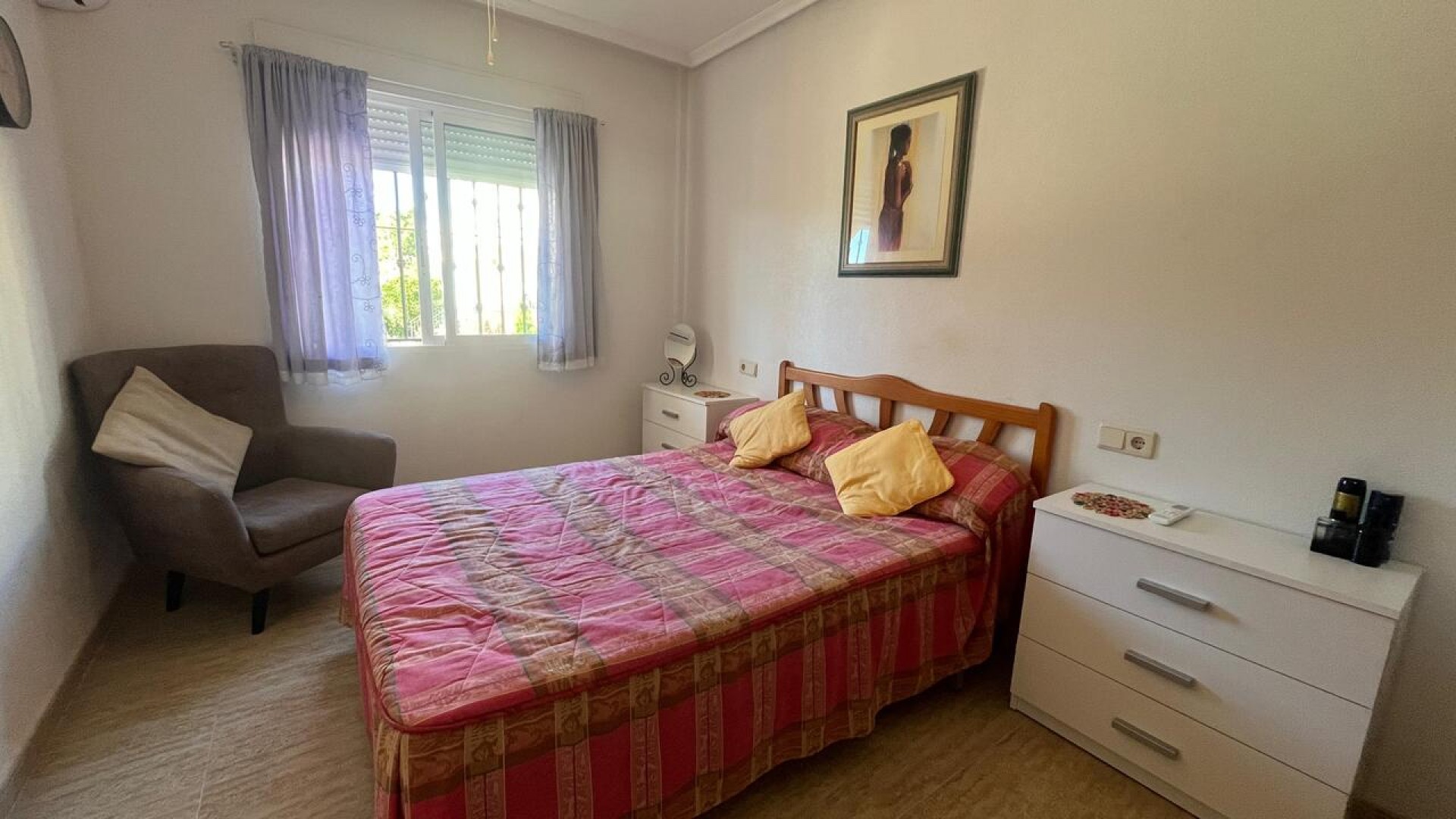 Sale - Town house -
Algorfa