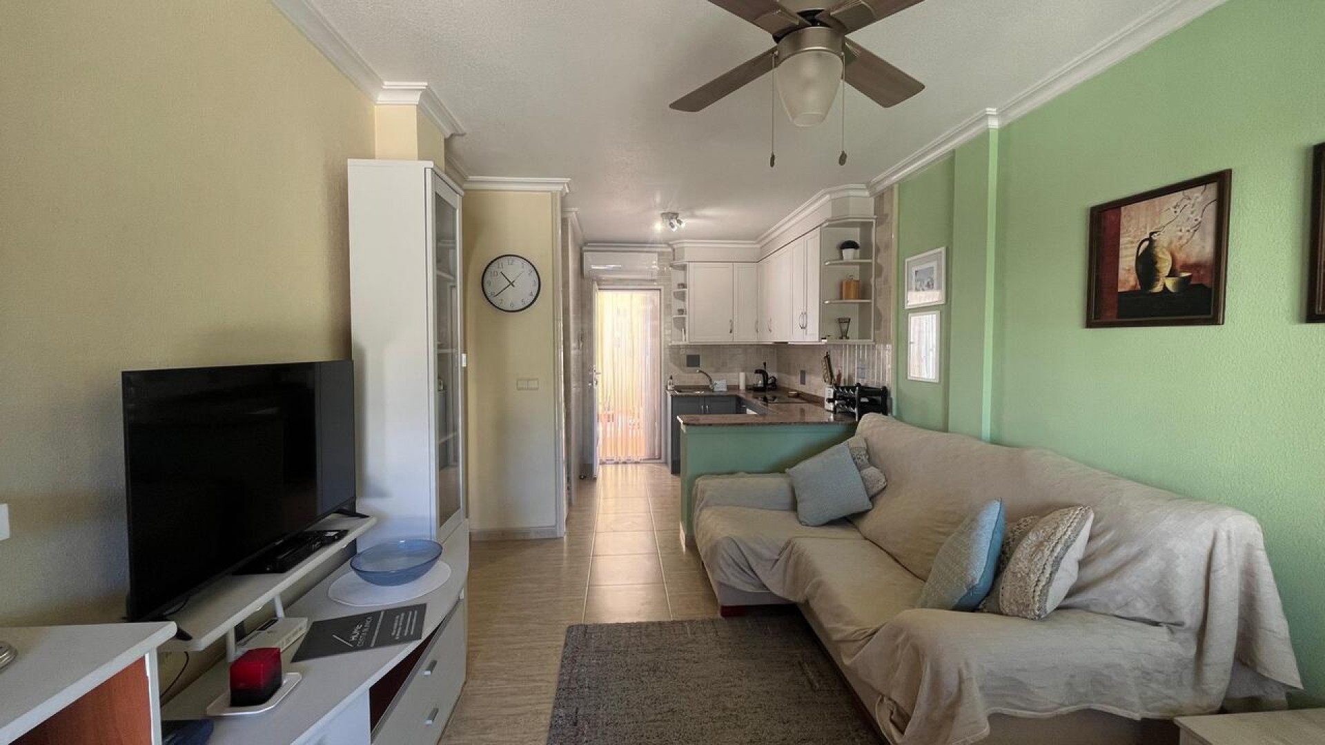 Sale - Town house -
Algorfa