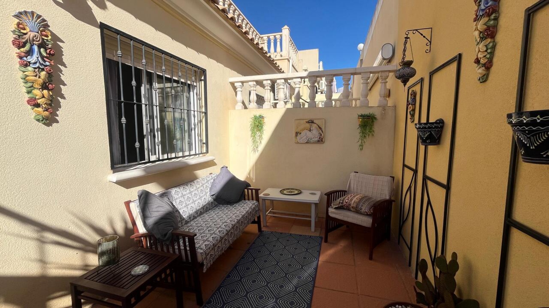 Sale - Town house -
Algorfa