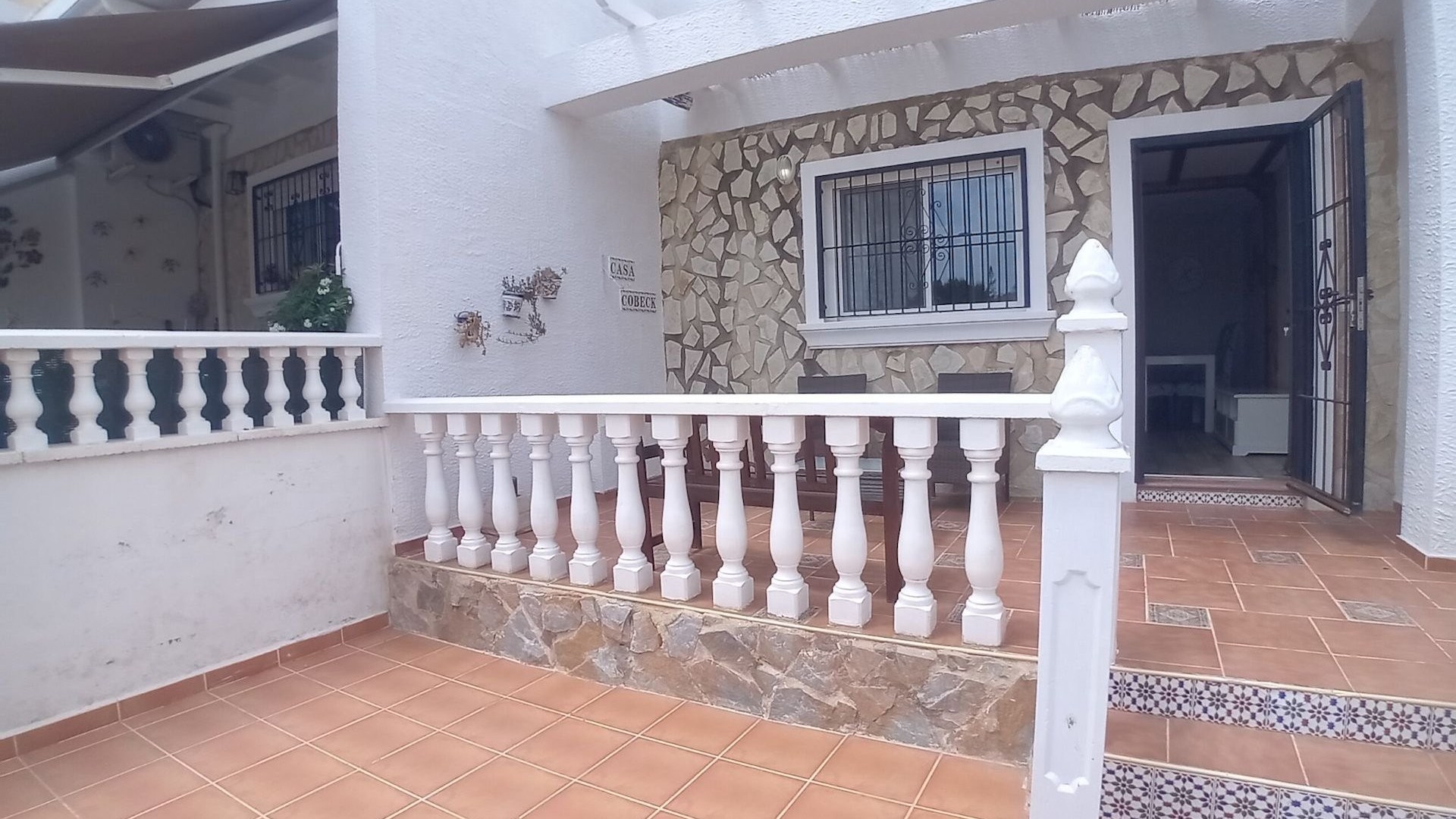Sale - Town house -
Algorfa