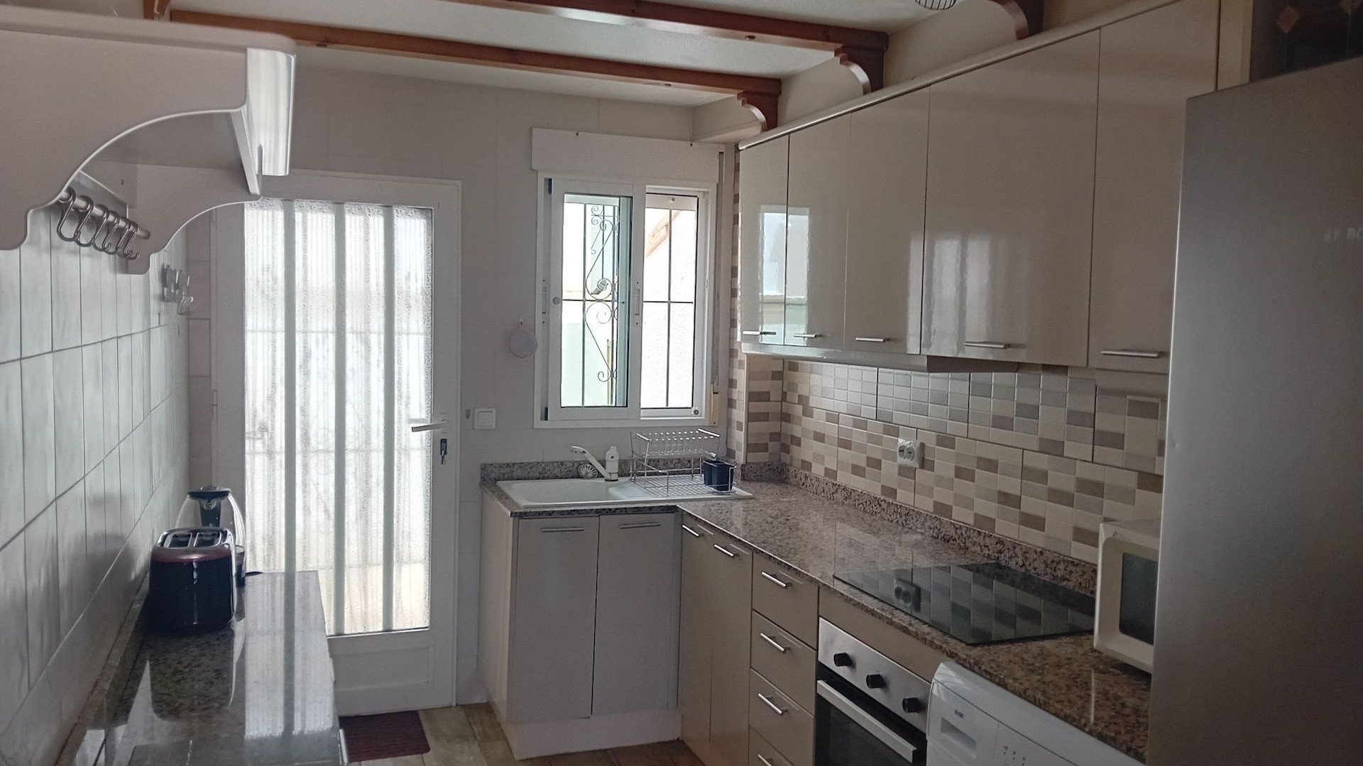 Sale - Town house -
Algorfa