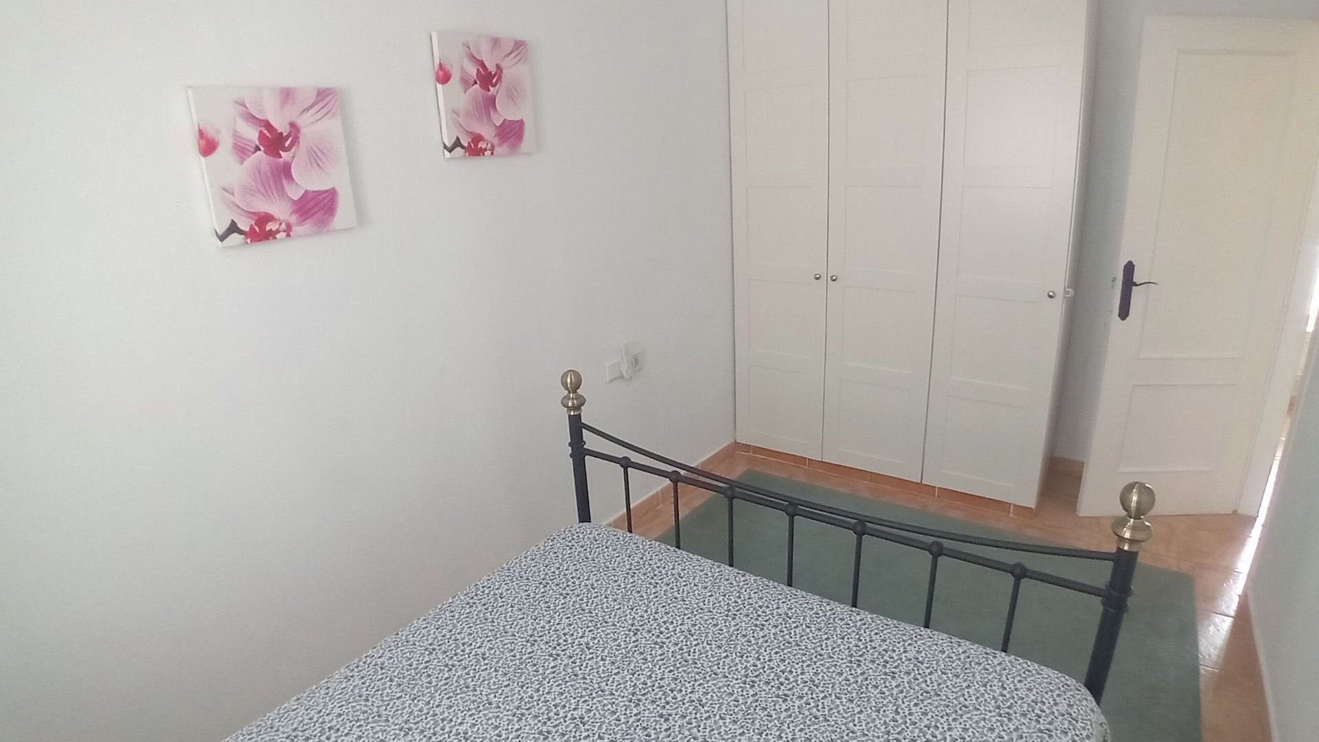 Sale - Town house -
Algorfa