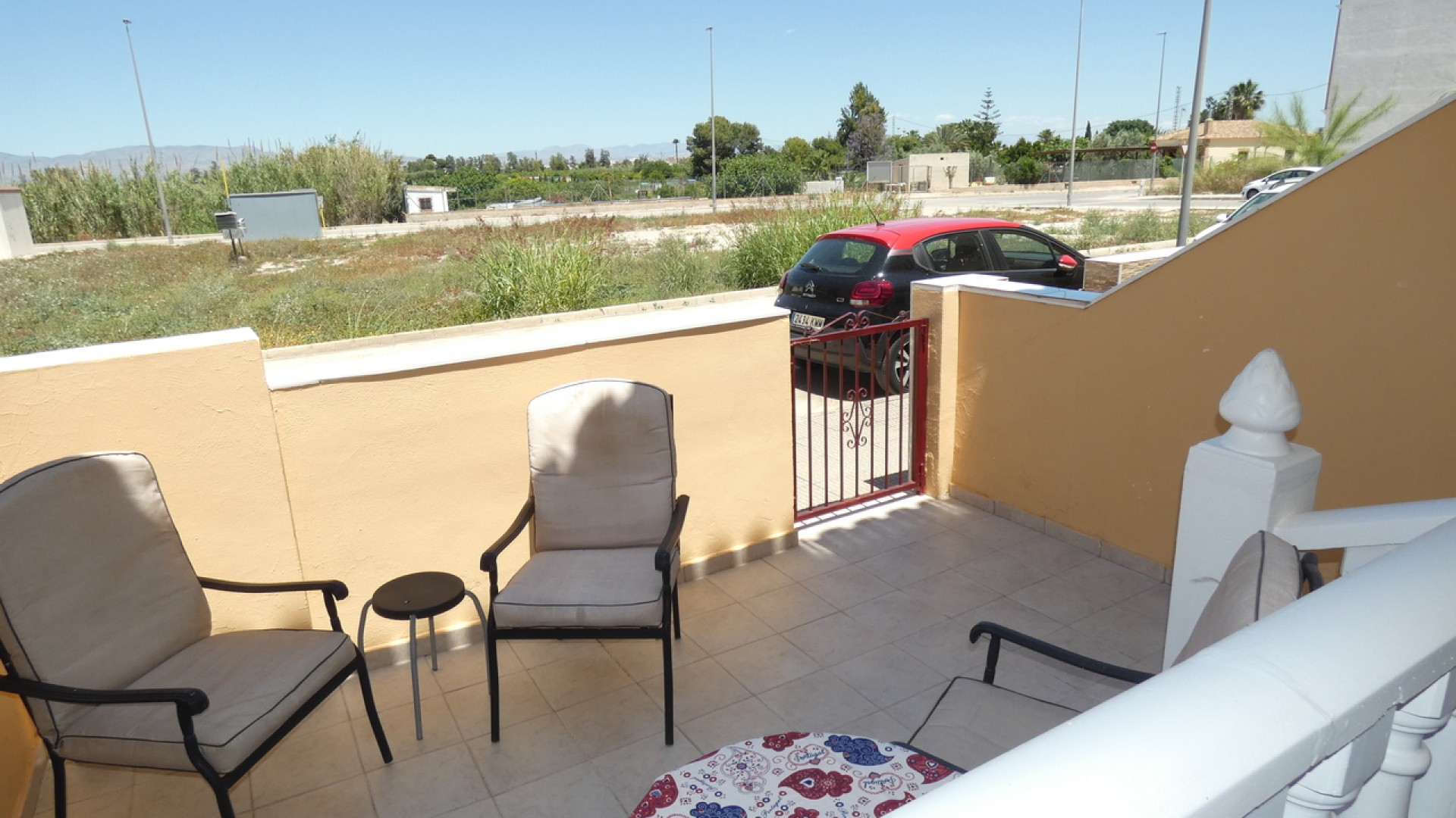 Sale - Town house -
Algorfa
