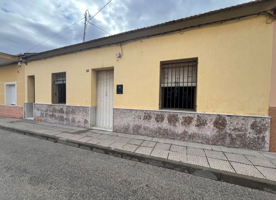 Sale - Town house -
Benejúzar