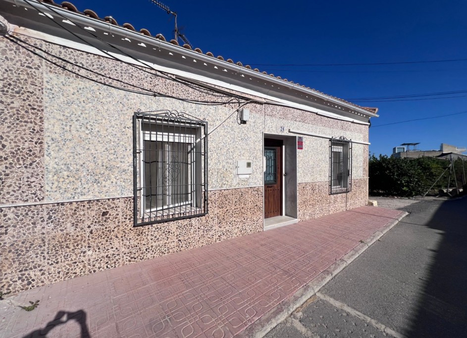 Sale - Town house -
Benejúzar