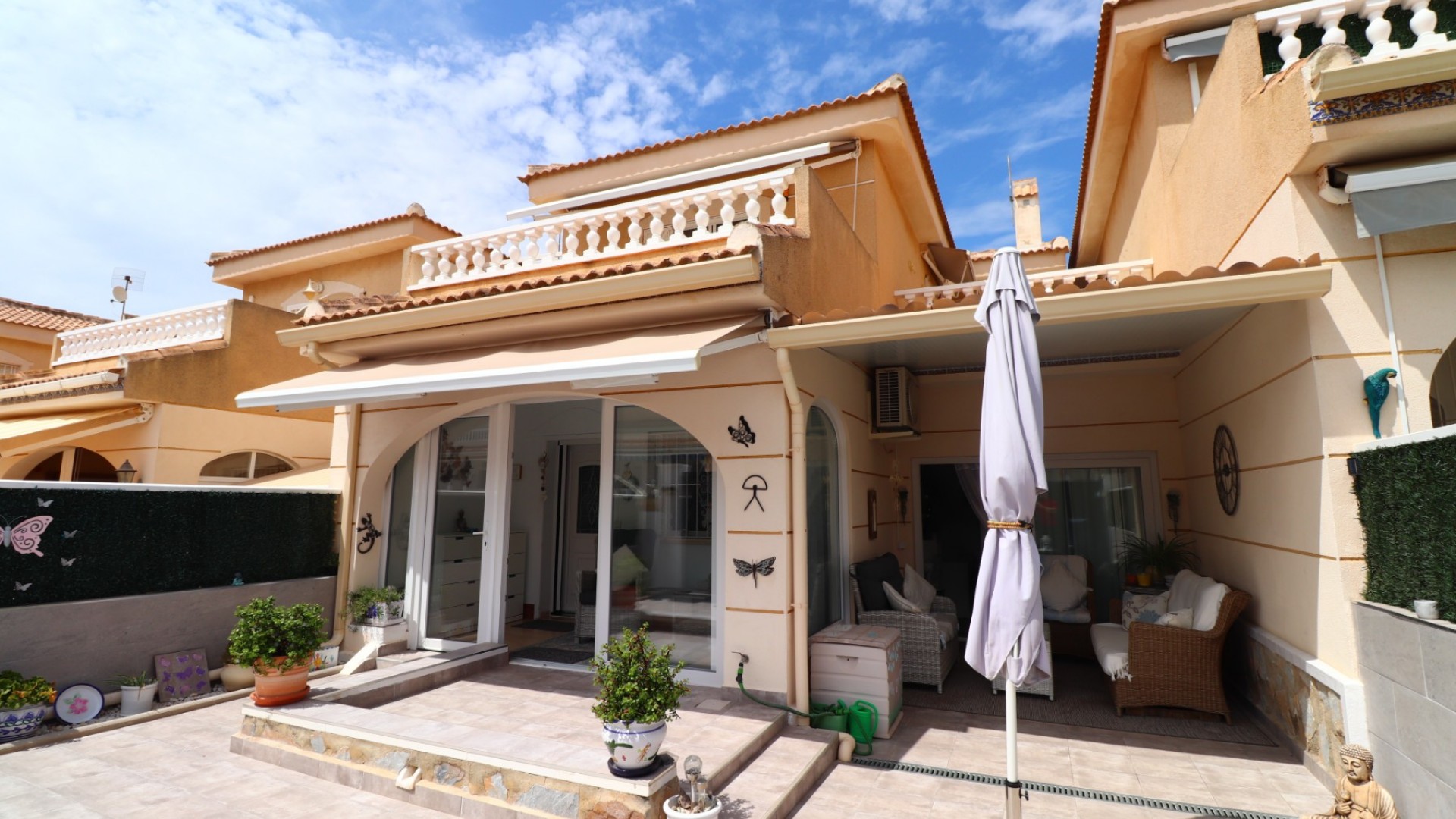 Sale - Town house -
Benijofar - Monte Azul