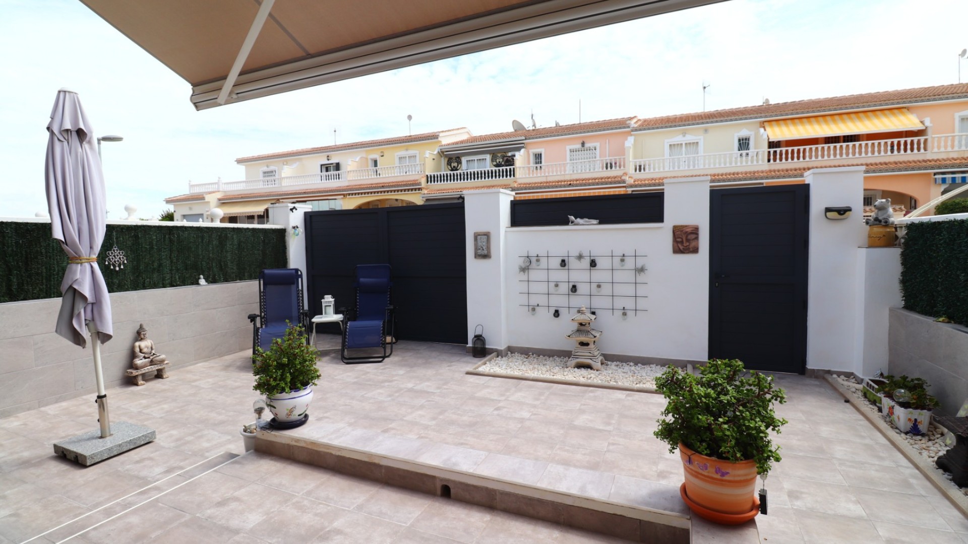 Sale - Town house -
Benijofar - Monte Azul
